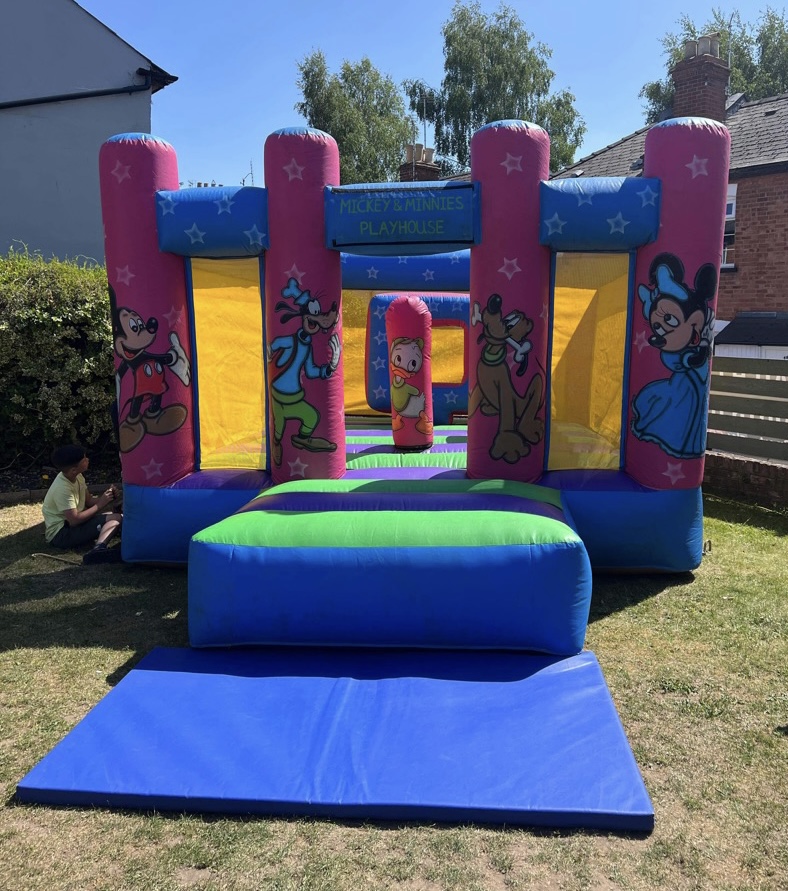 Bouncy Castles Best Hire service in York and surrounding BIG N