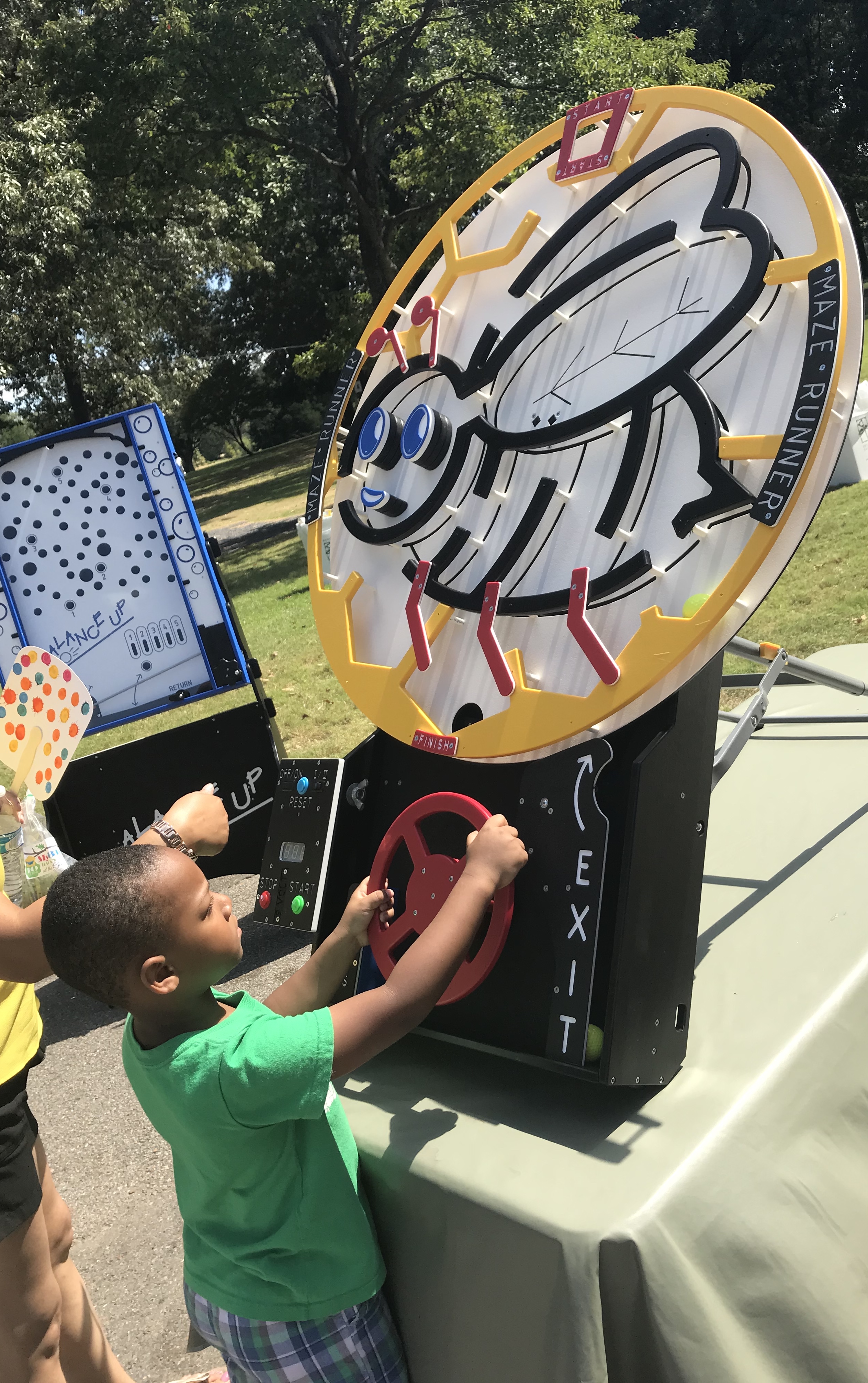 Carnival Games In Memphis, TN Bee Maze Games BLUFFCITY FUN!!