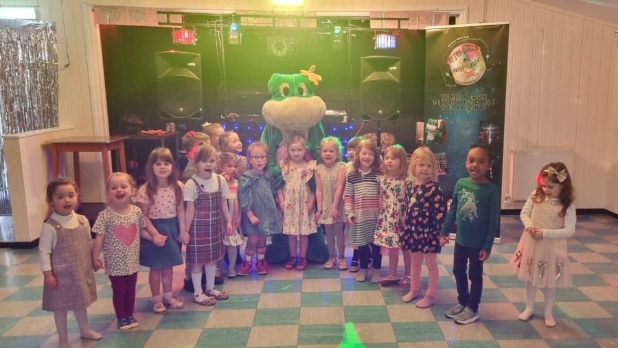 Childrens Disco Shows Best Hire service in Thetford DJ Jay disco