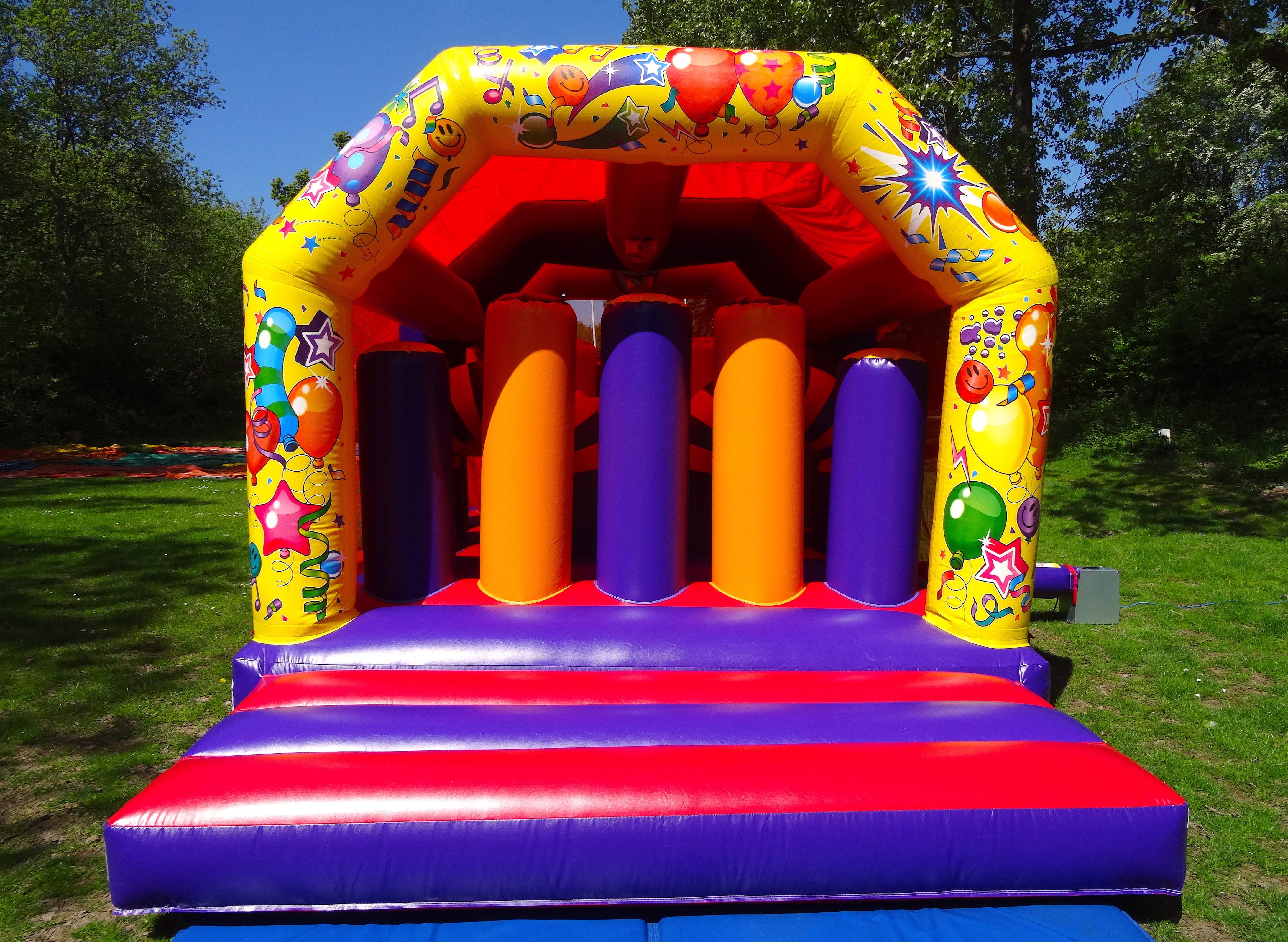 Carnival Disco Obstacle Course New For Bouncy Castle Hire In Bromley Croydon South East London South West London