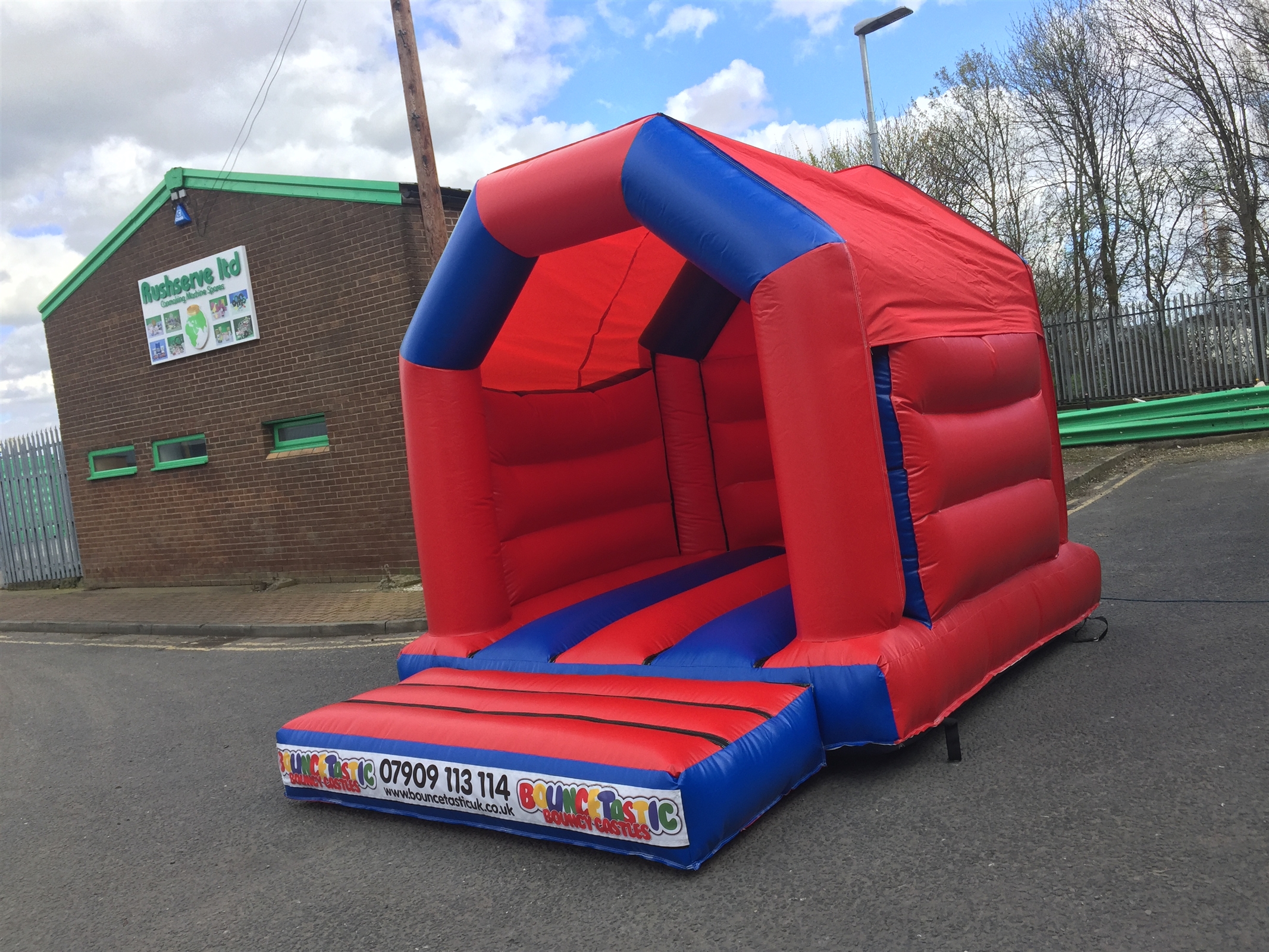 small bouncy castle to hire