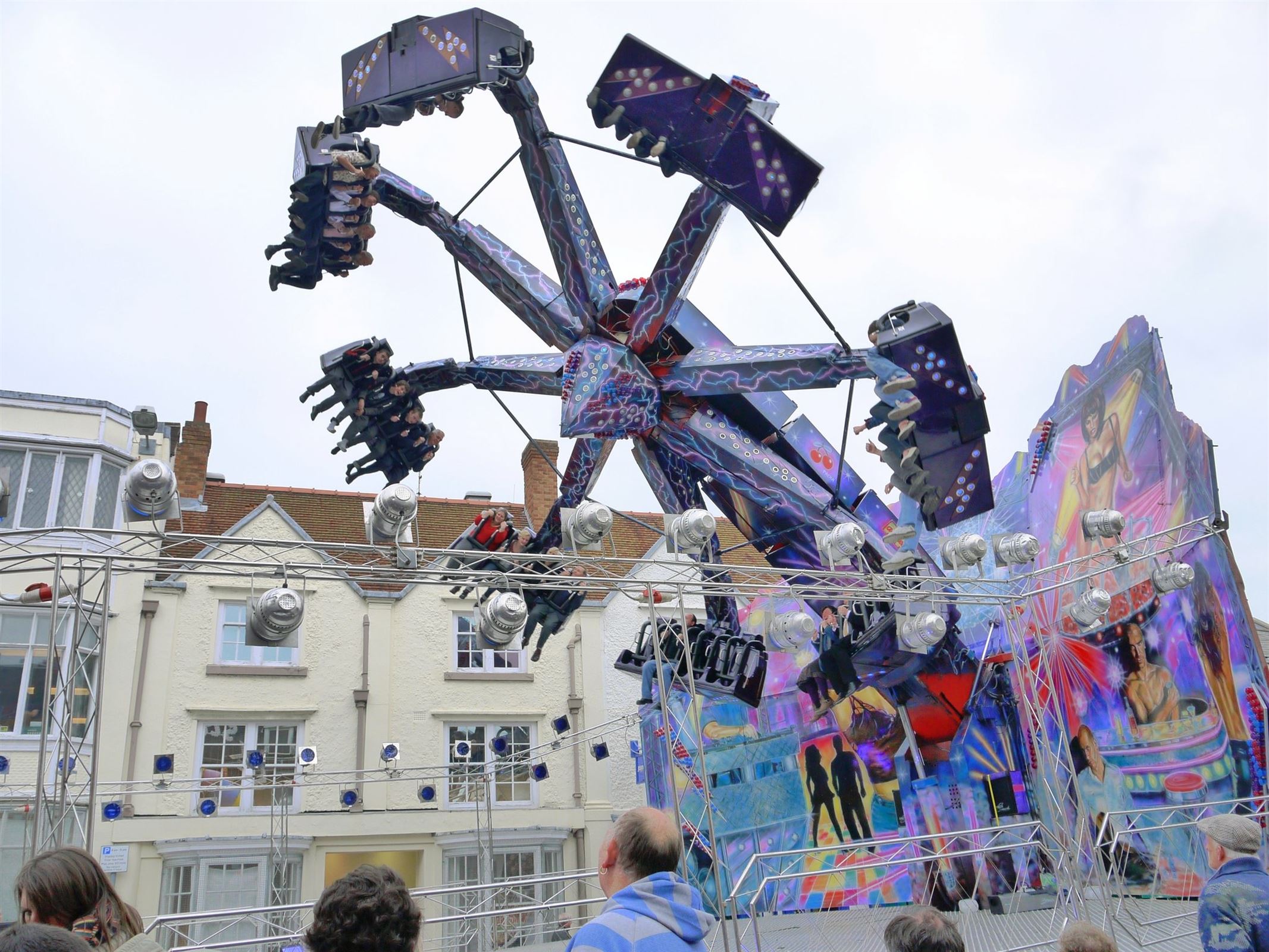 Super Star Best Bouncy Castle Hire, Fairground Attractions and Photo