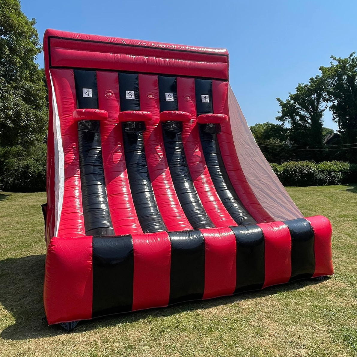 4-hoop-inflatable-basketball-hire-inflatable-bouncy-castle