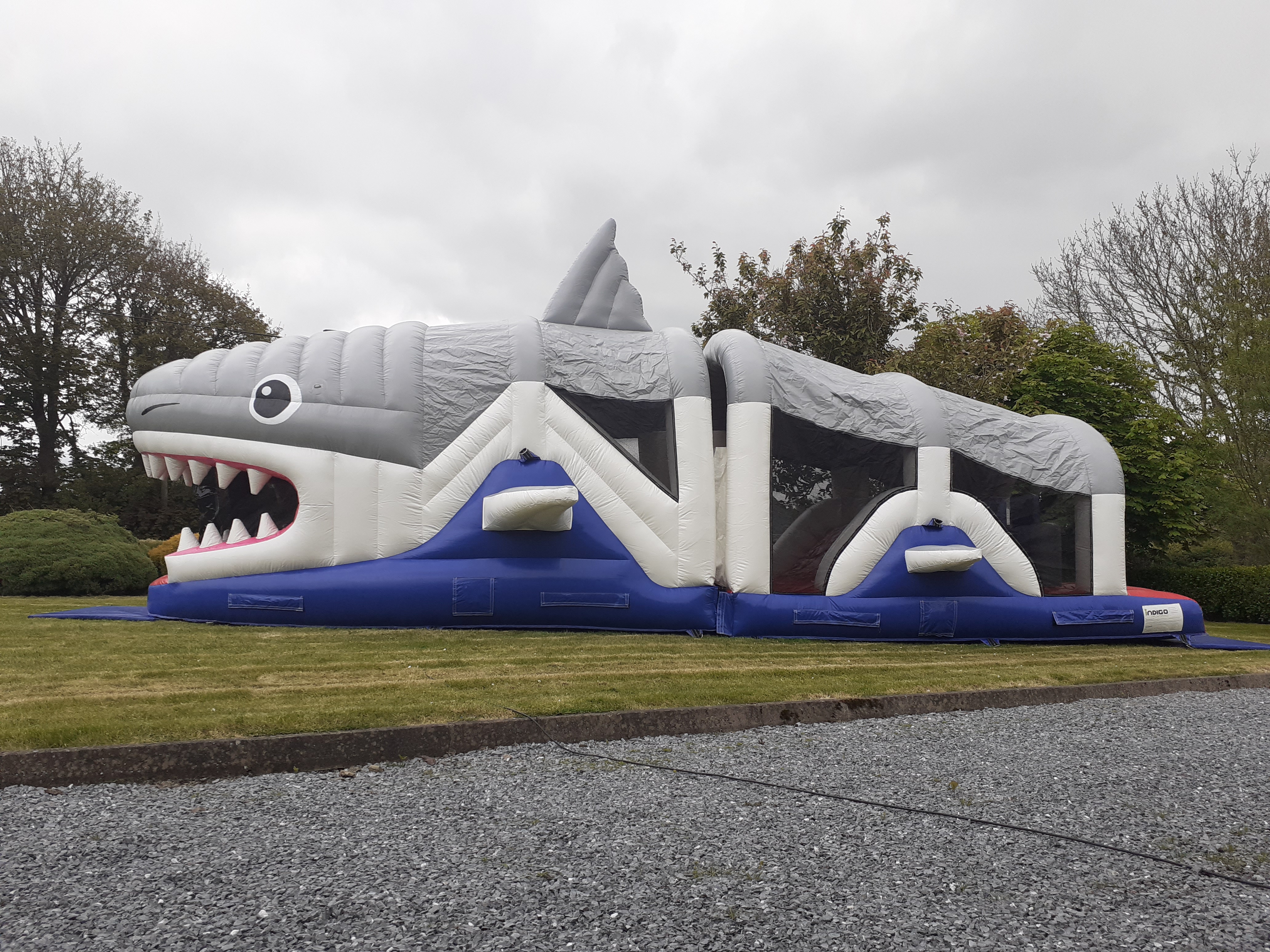 belly flops bouncy castle hire