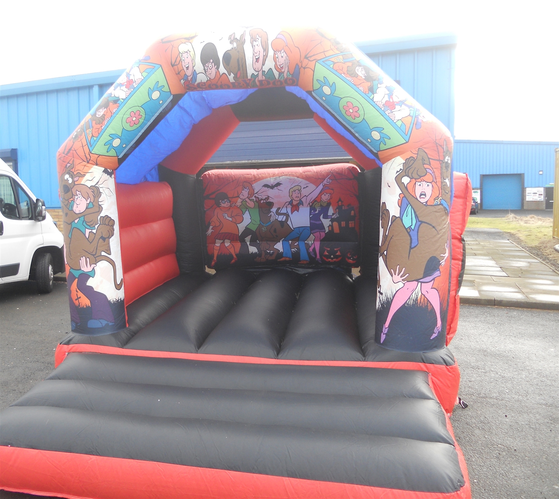 hire small bouncy castle