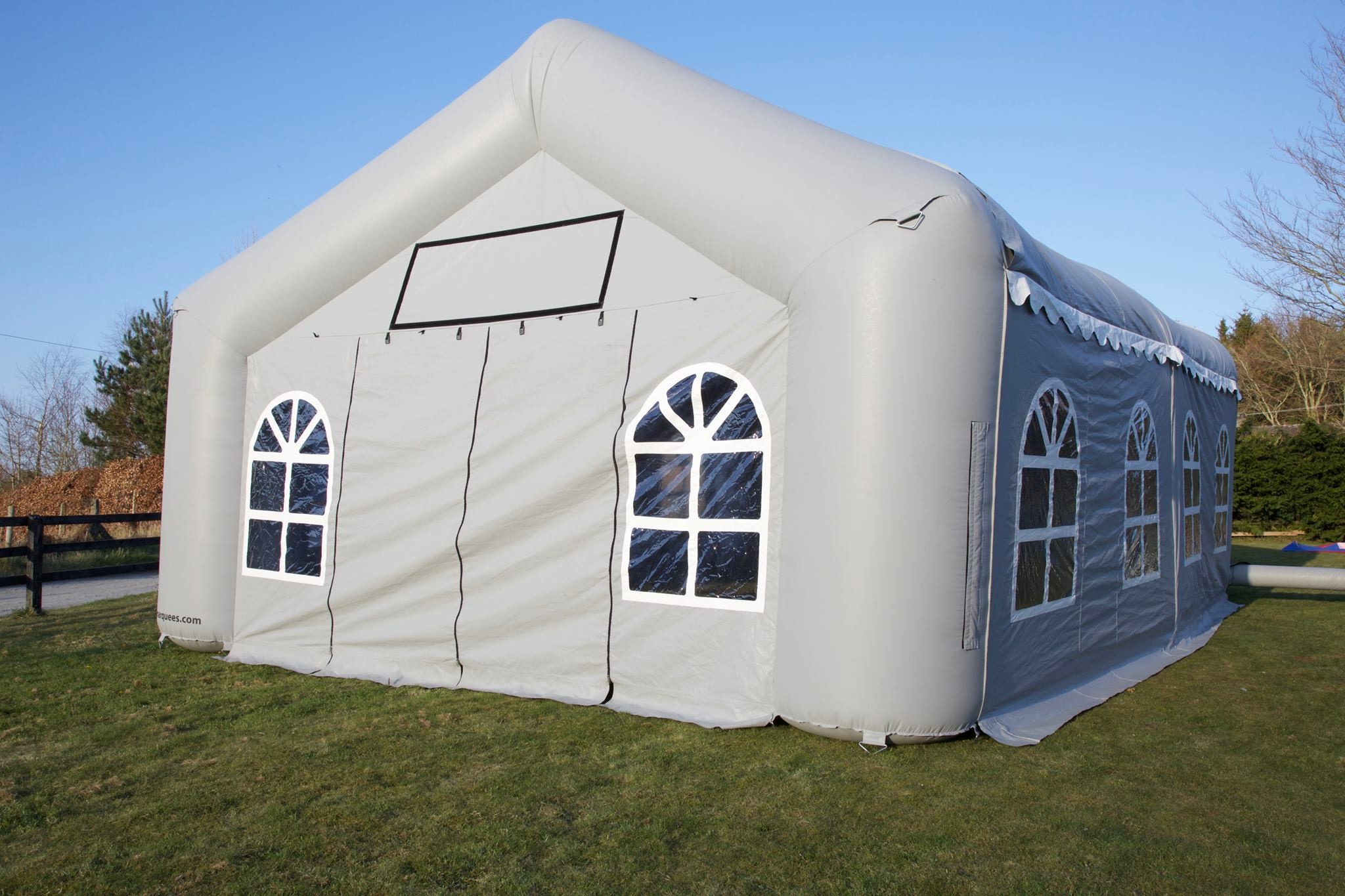 inflatable-marquee-hire-in-kingscourt