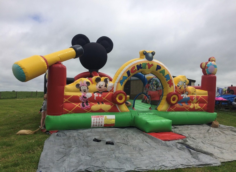 Bounce and Slide Best Bouncy Castle Hire service in Glasgow and