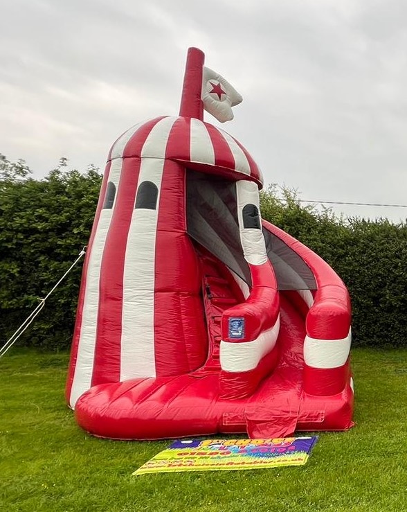 helter-skelter-inflatable-slide-20ft-high-bouncy-castle-hire-in-kent