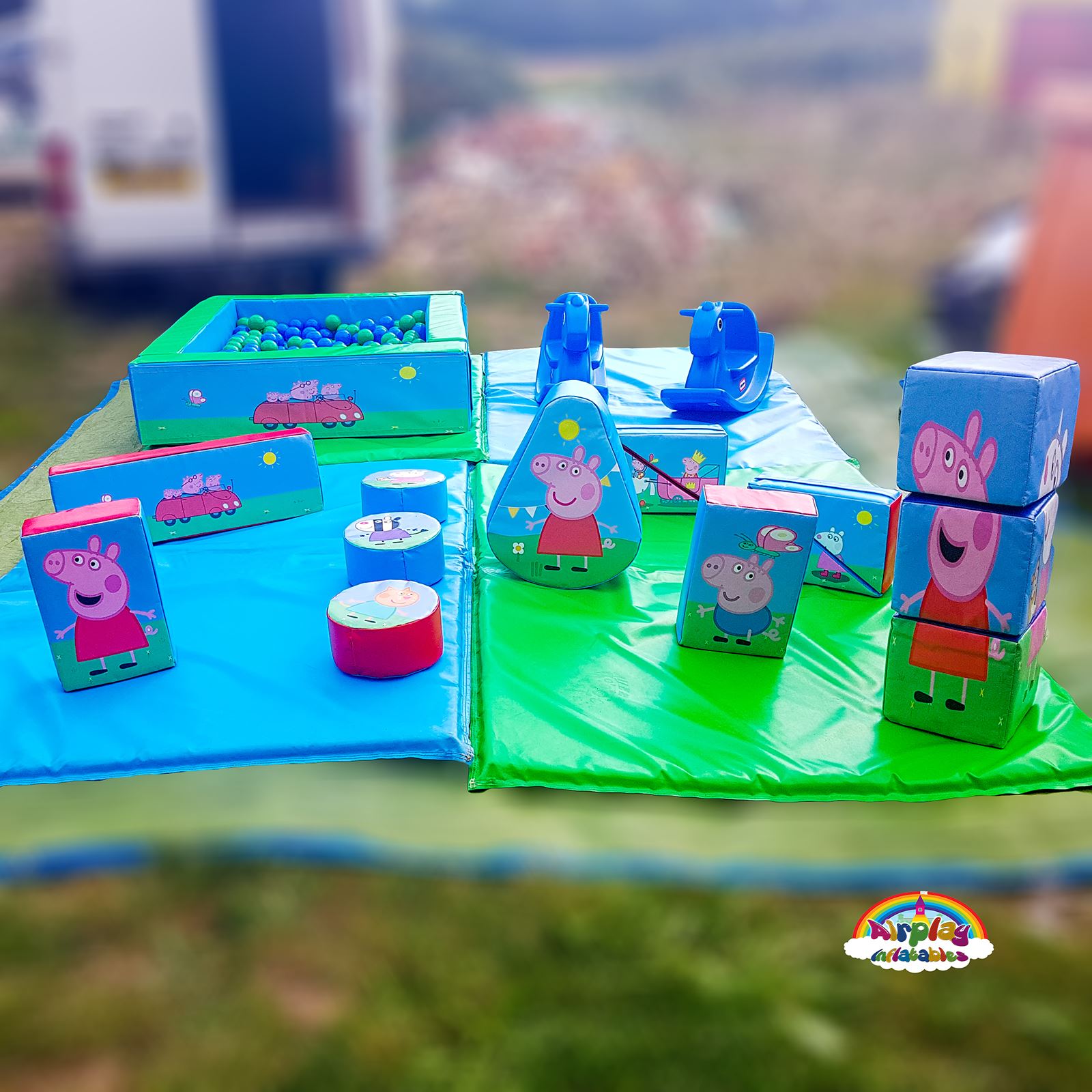 peppa pig hopper ball