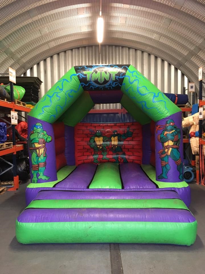 childrens bouncy castles