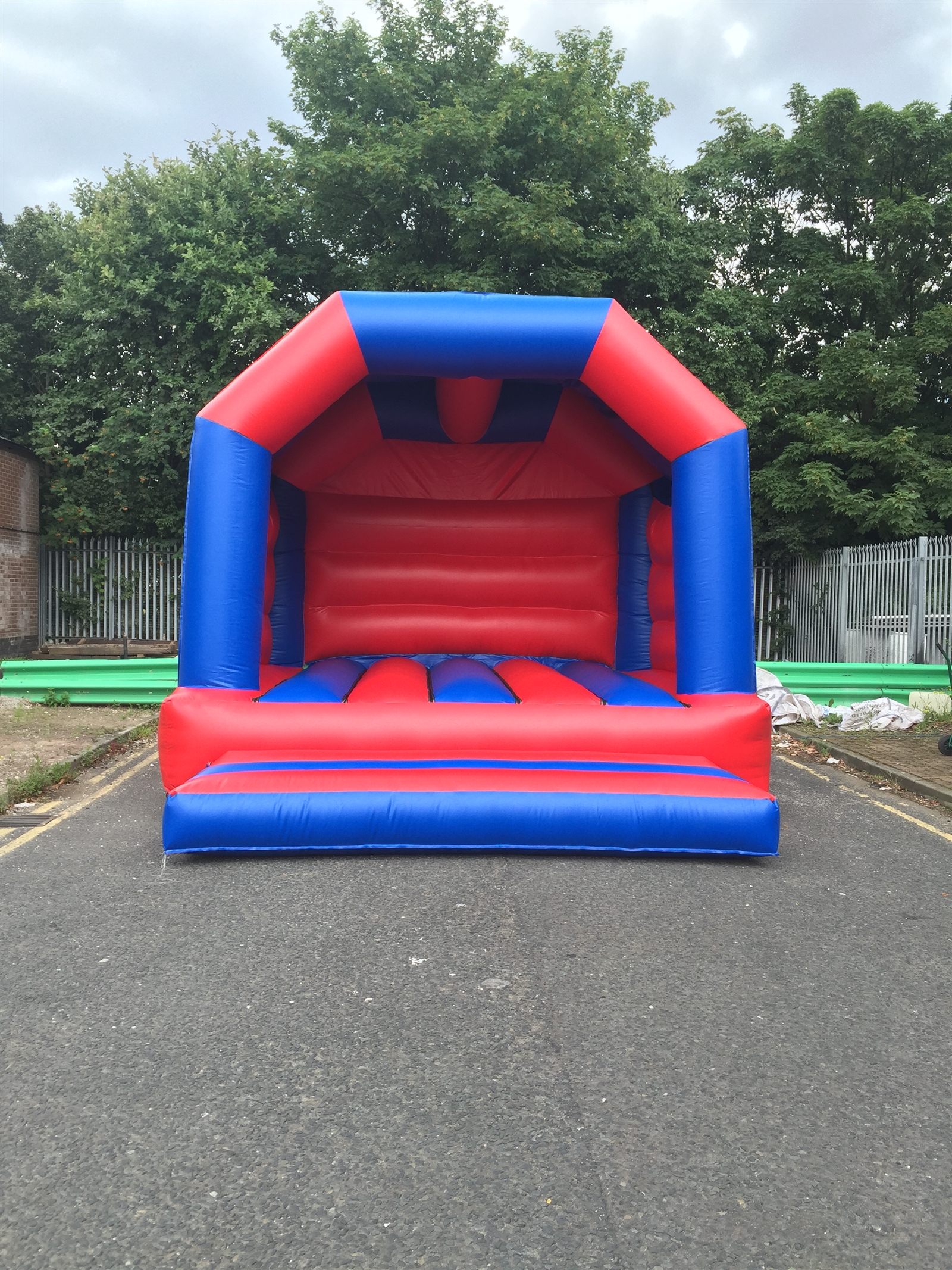 belly flops bouncy castle hire