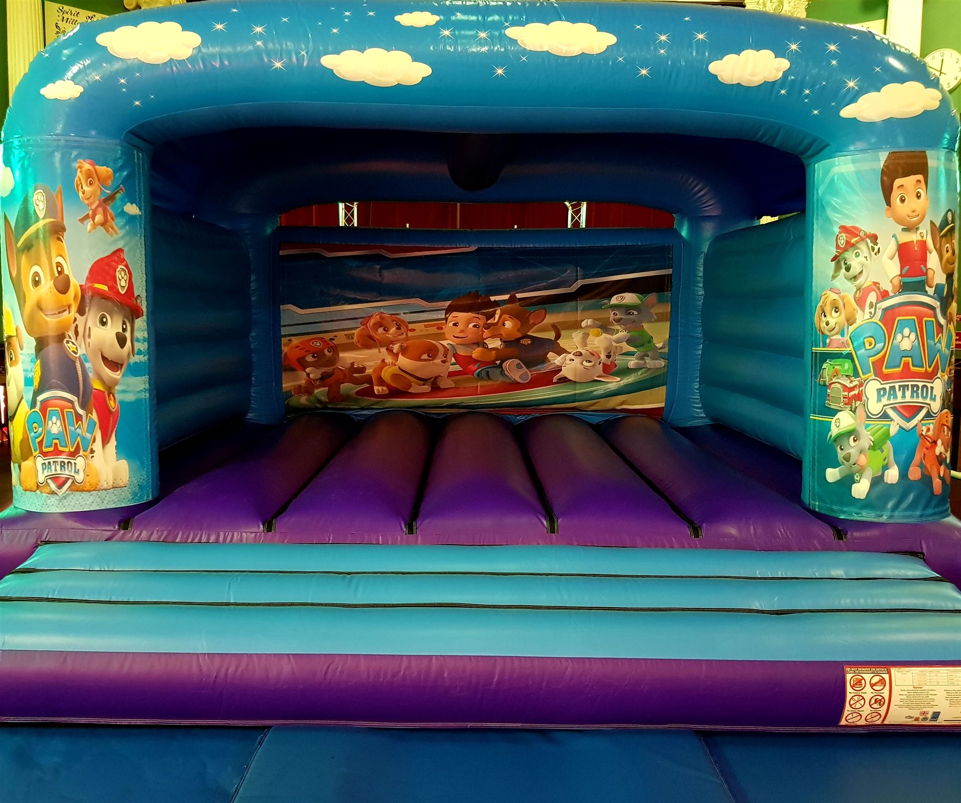 bouncy castles hire