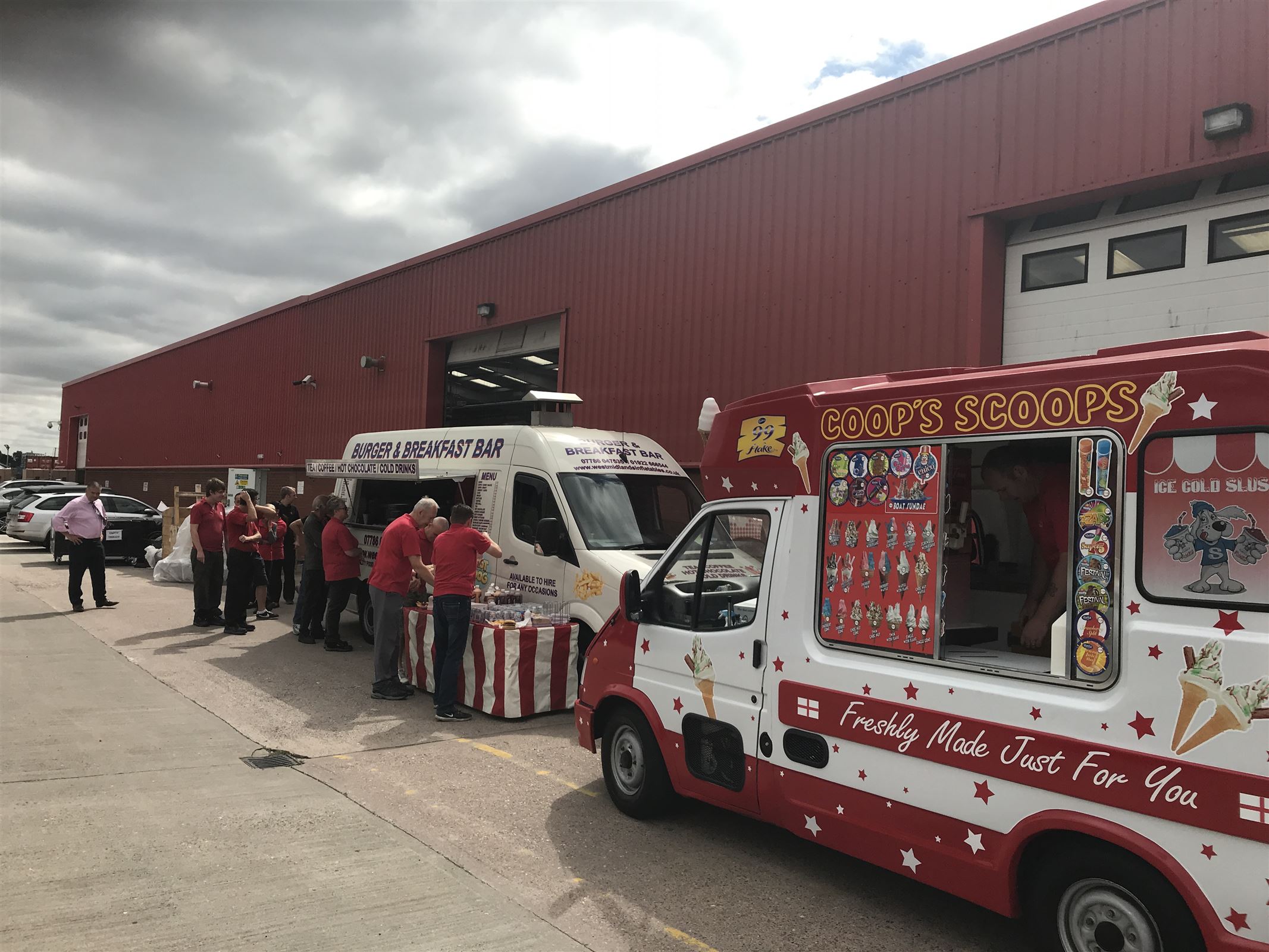 burger-van-hire-bouncy-castle-hire-in-wolverhampton-walsall-cannock