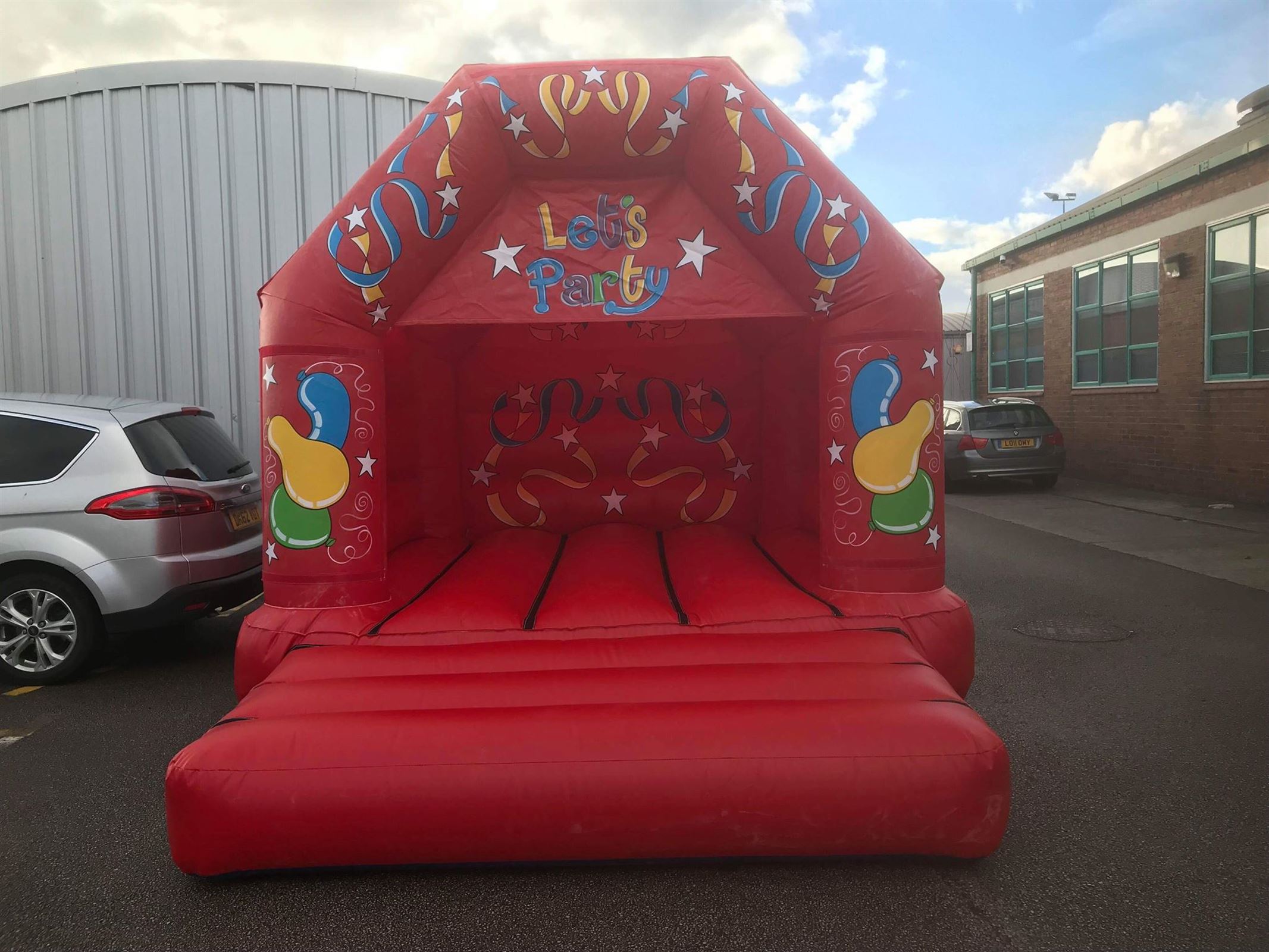 1 year old bouncy castle