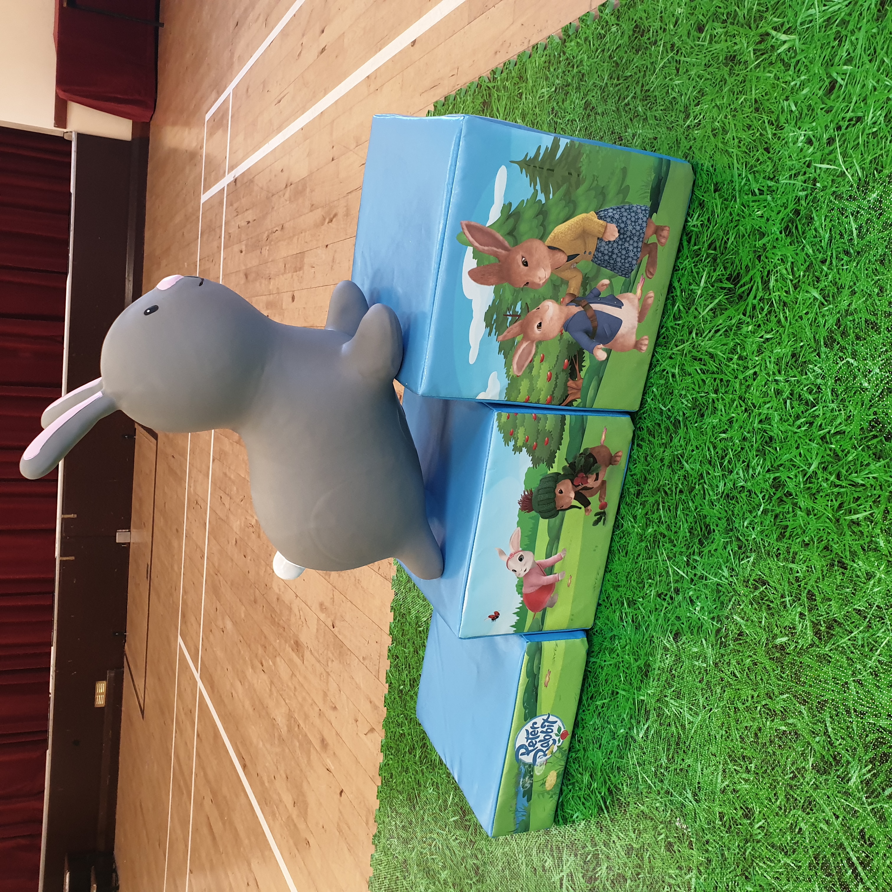 peter rabbit bouncy castle hire