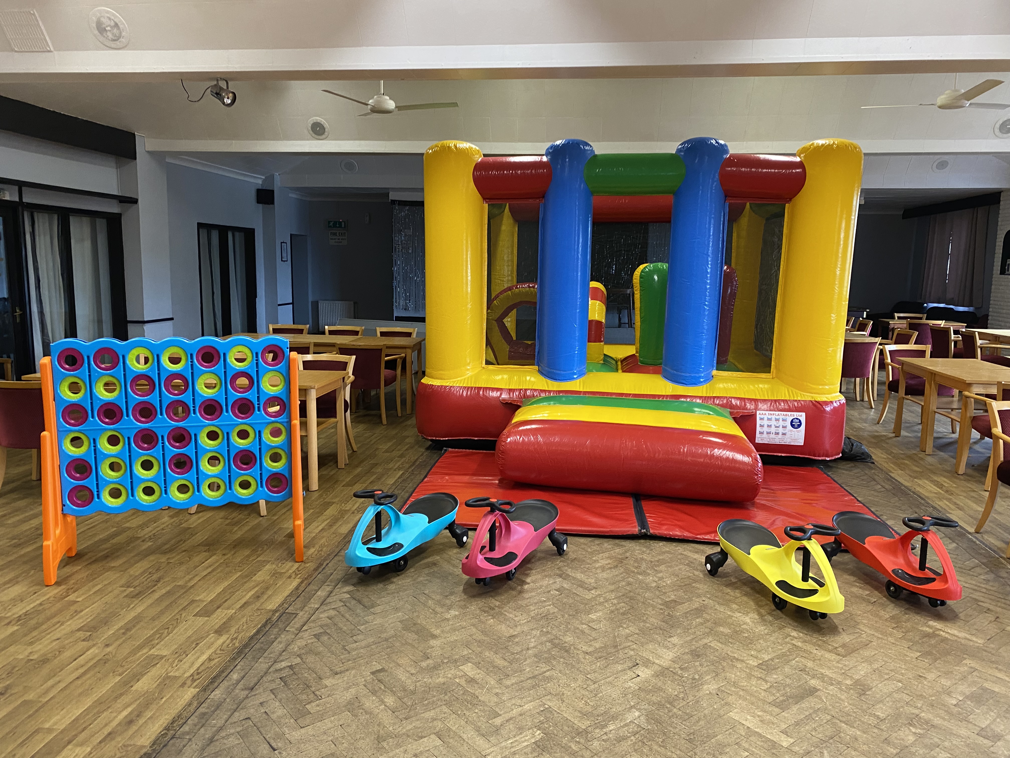 Bouncy Castle Friendly Hall's (For Hire) - Hire, Balloon Displays ...