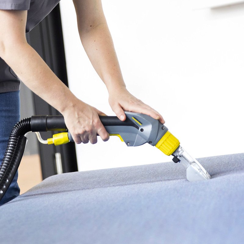 Squirrel Hire Karcher Puzzi 30/4 Carpet & Upholstery Cleaner