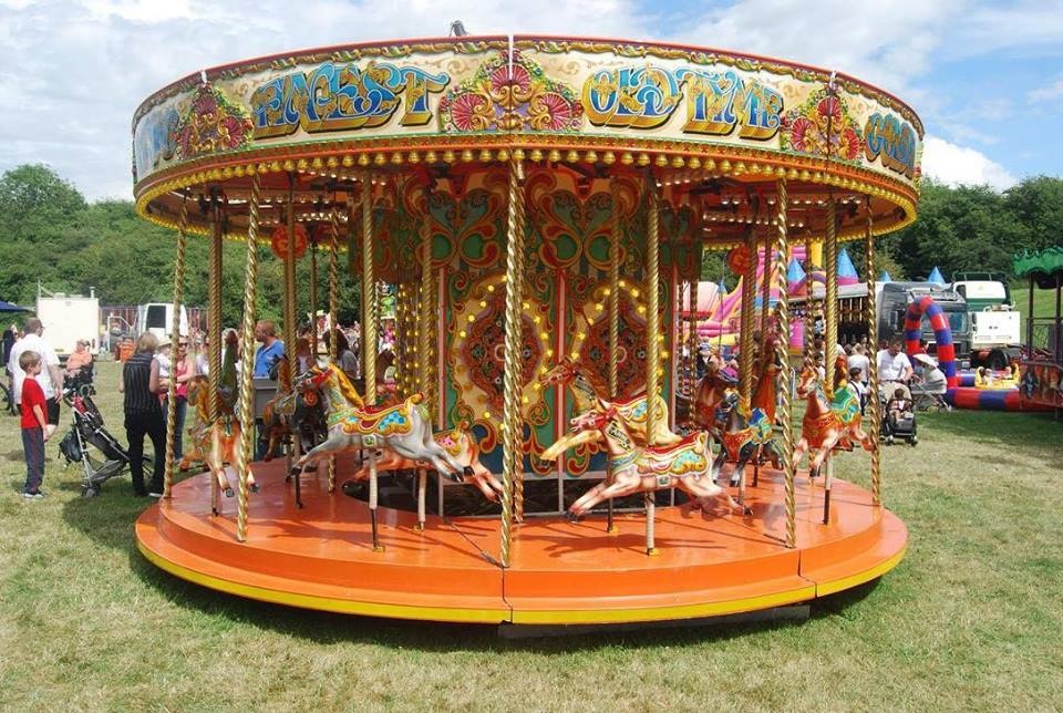 Children s Victorian Carousel Hire Kids Funfair Ride Rental UK