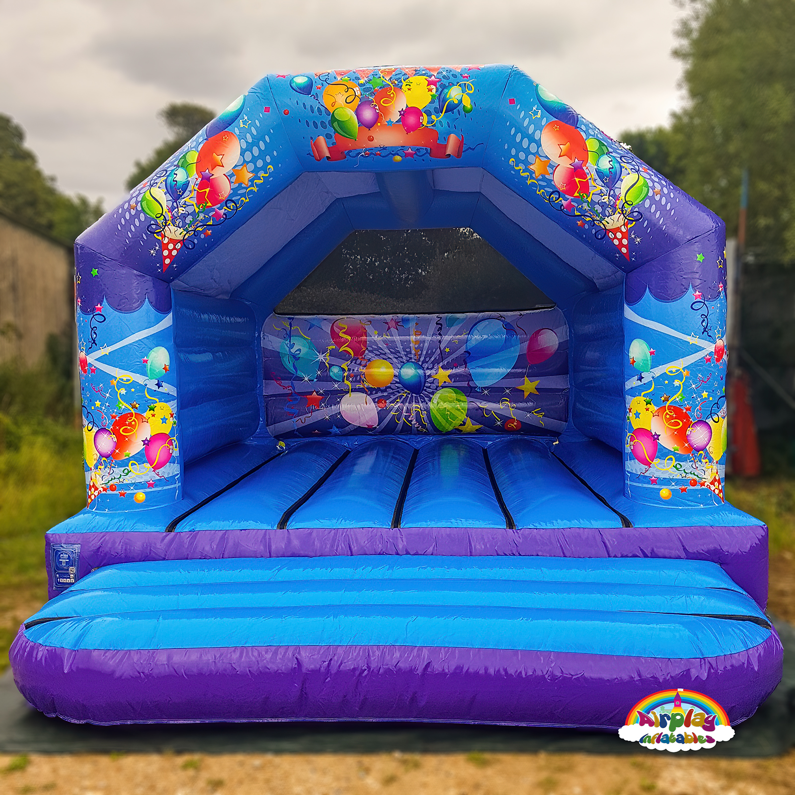 childrens bouncy castles