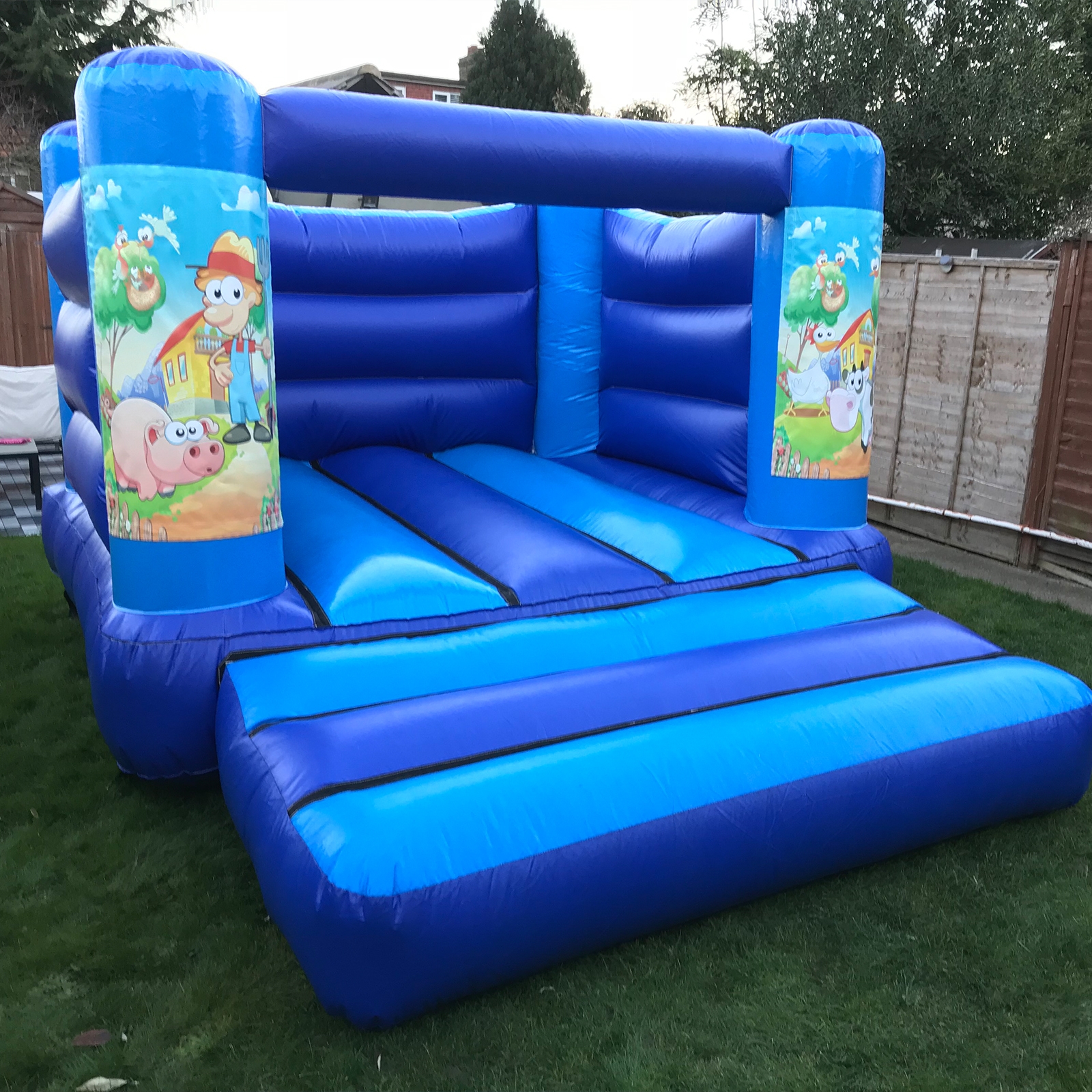 bouncy castle hire leitrim