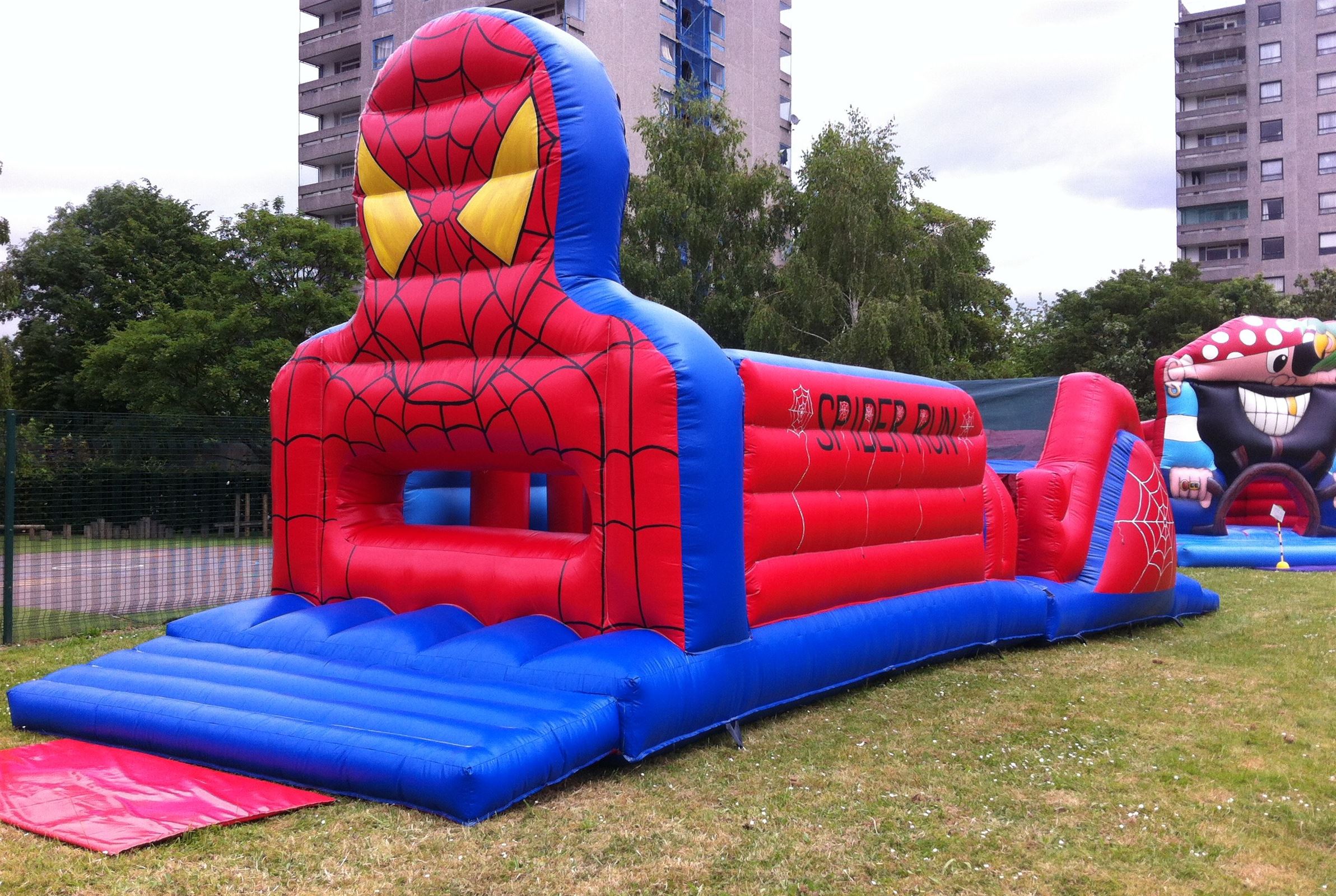 hire inflatable assault course