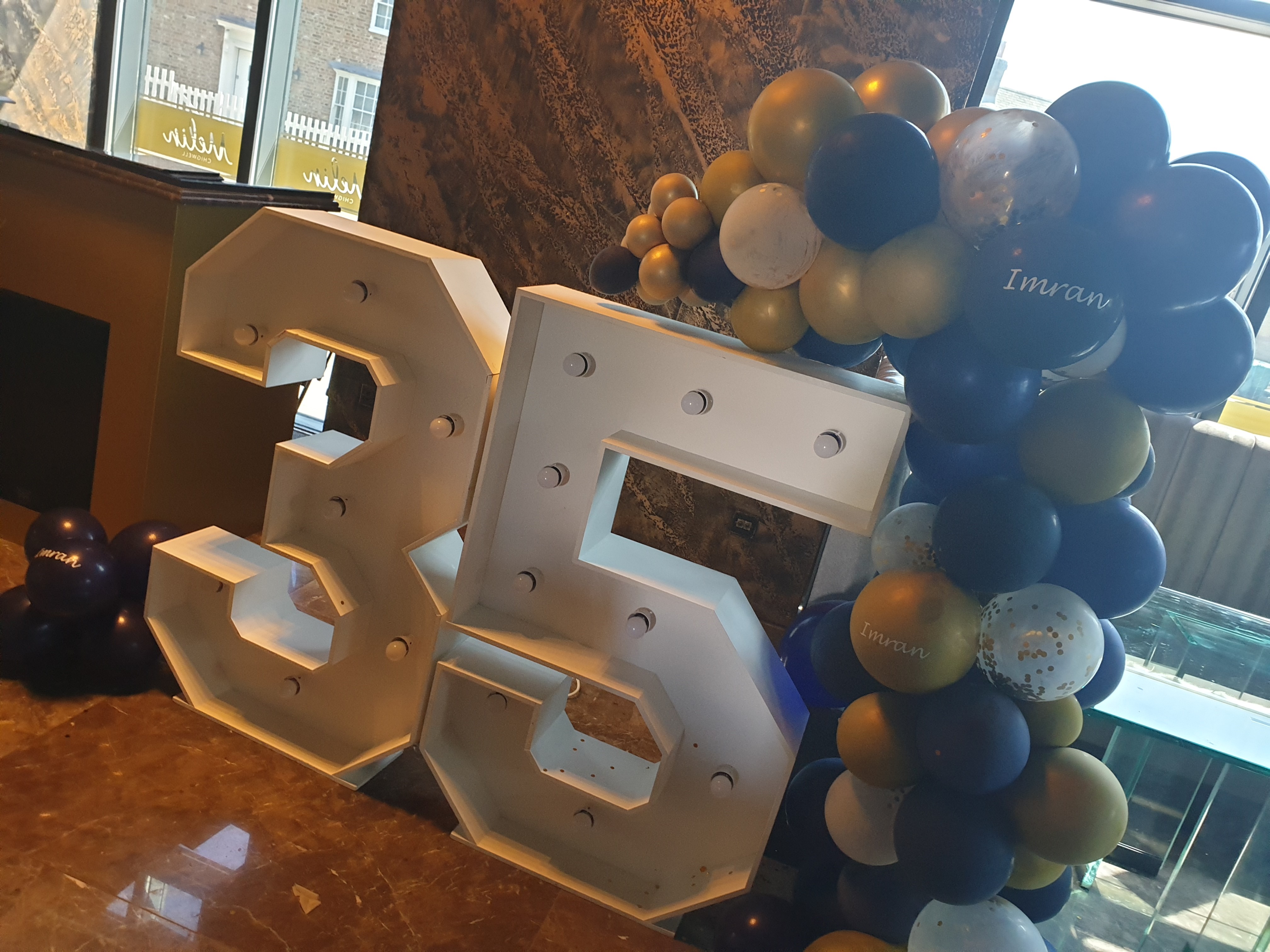 Balloons Bouncy Castles in Romford, Brentwood, Hornchurch, Essex