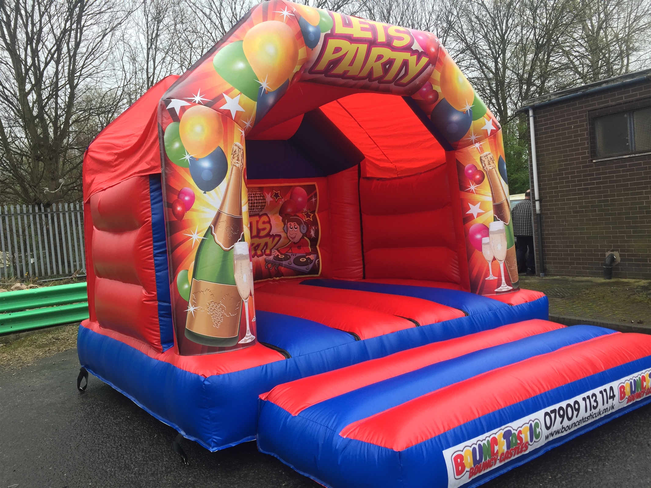 Party Time Bouncy Castle Liverpool | Merseyside Event Hire