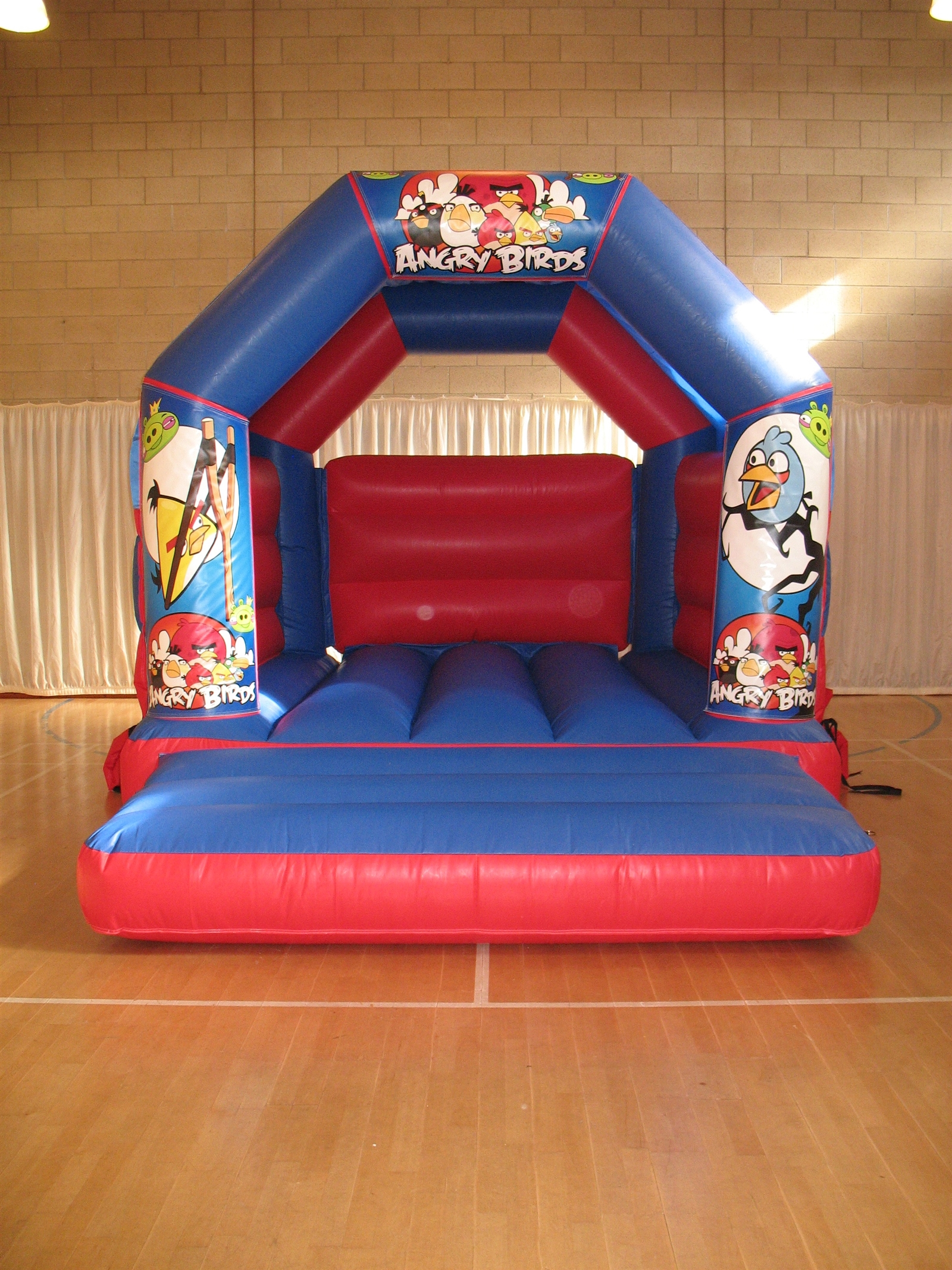 bouncy-castles-bouncy-castle-hire-in-cleveland