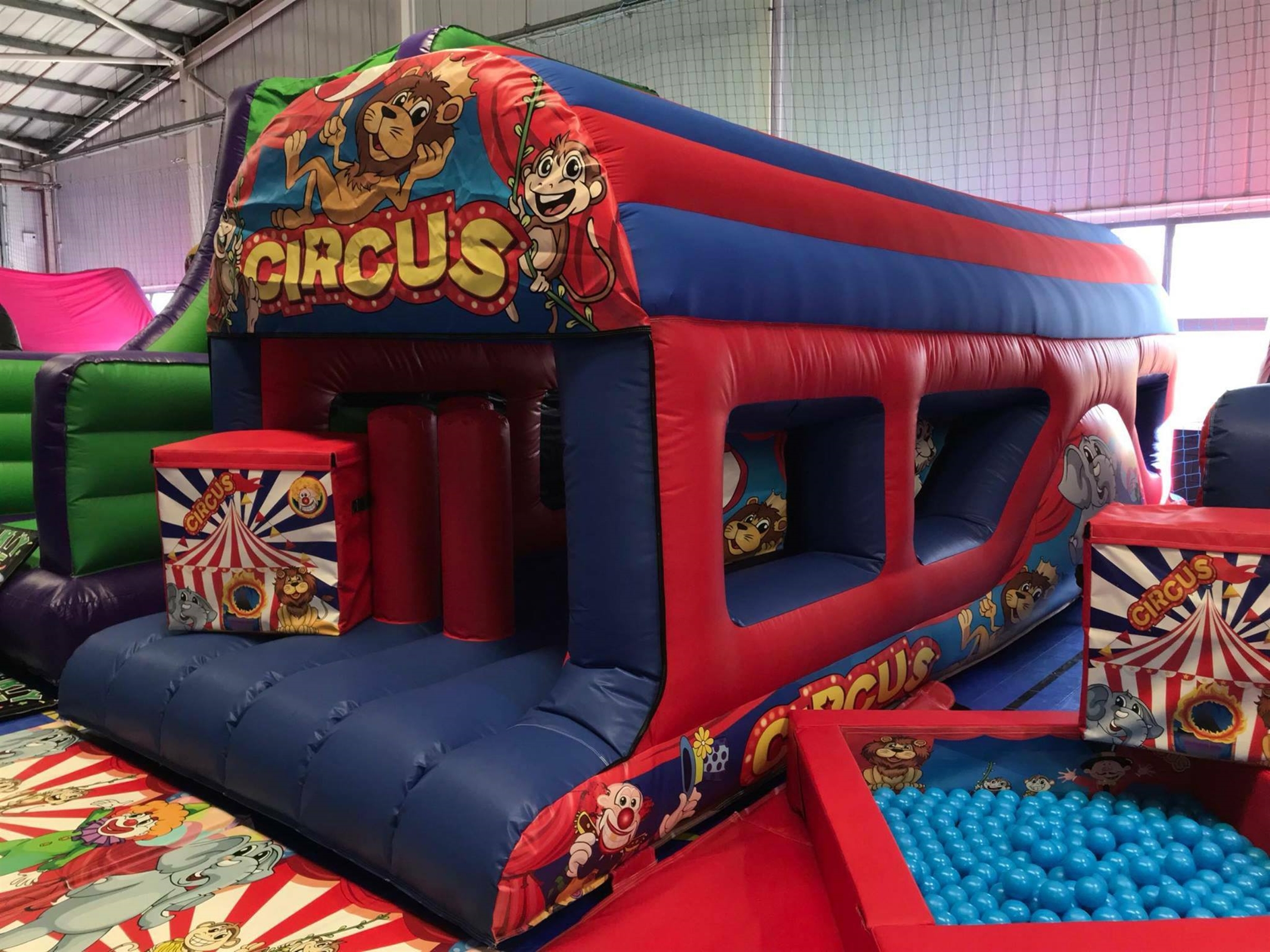 Its a knockout Inflatables Bouncy Castle Manufacture & Sales in UK