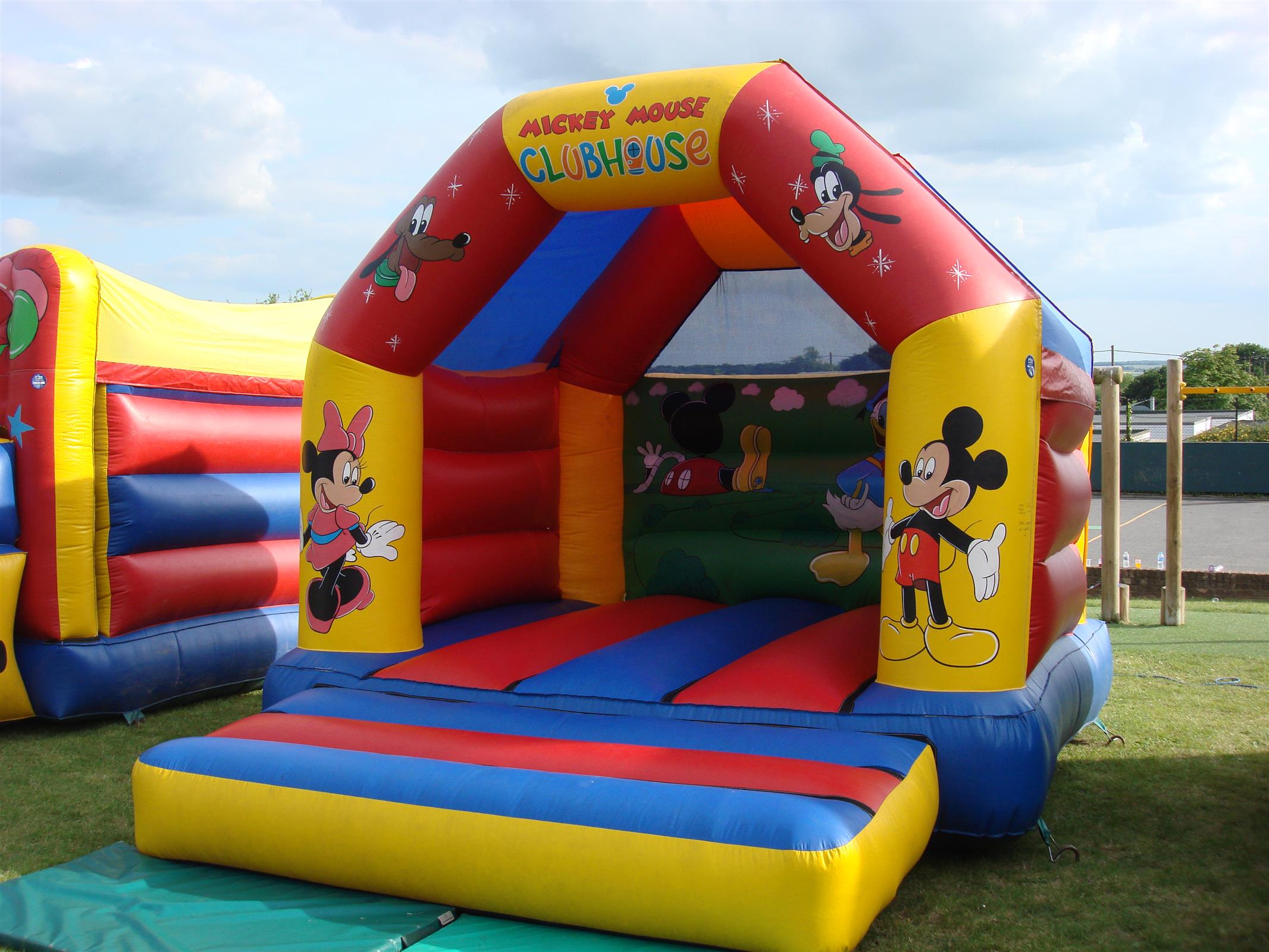 micky mouse house micky mouse house