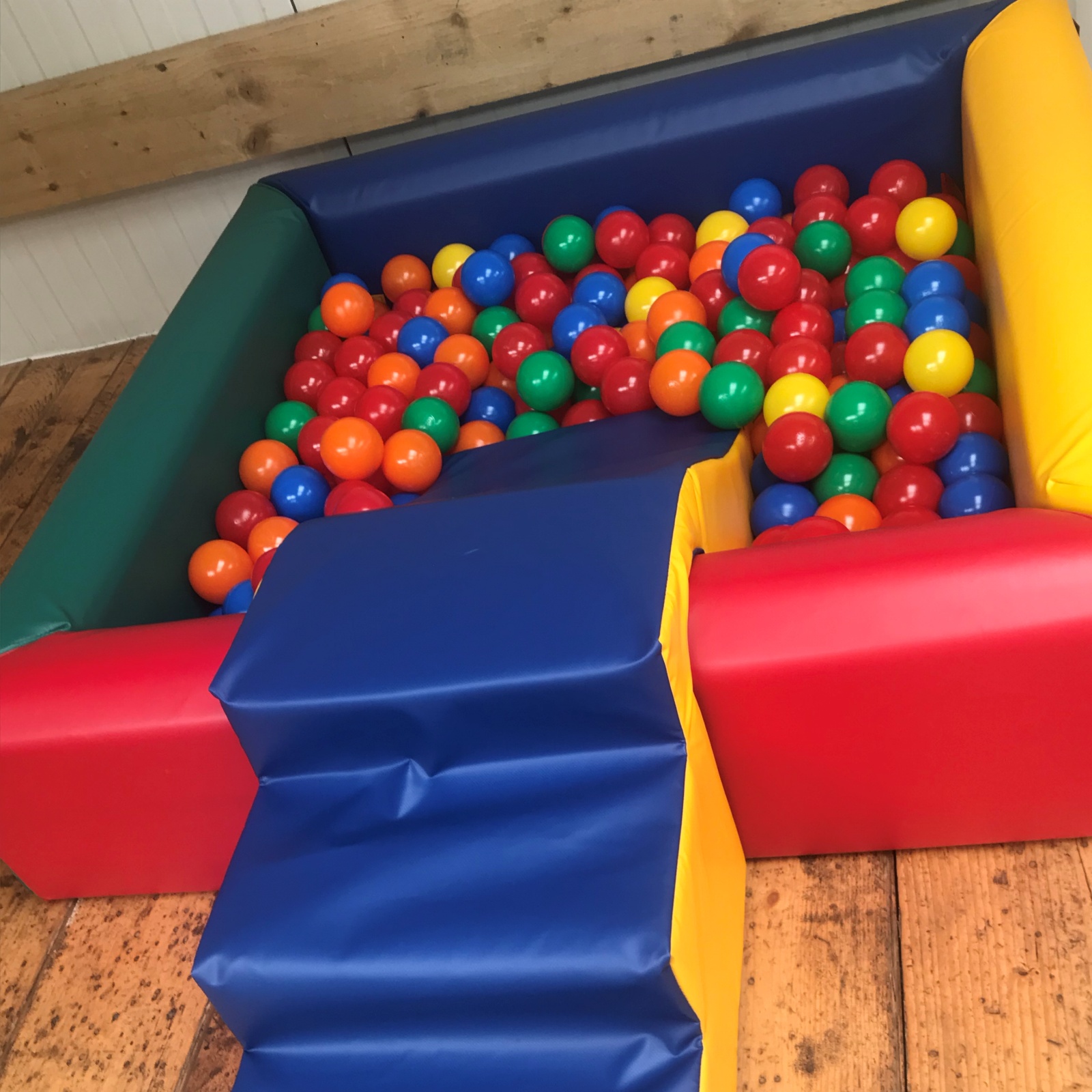 The Party People - Extras. Party Packages and Inflatables