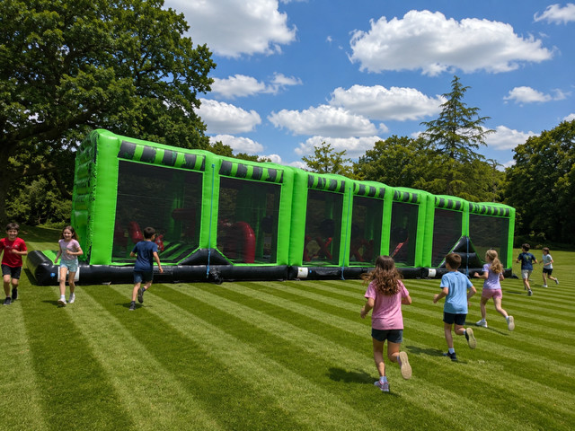 Santa Assault Course Assault Courses London