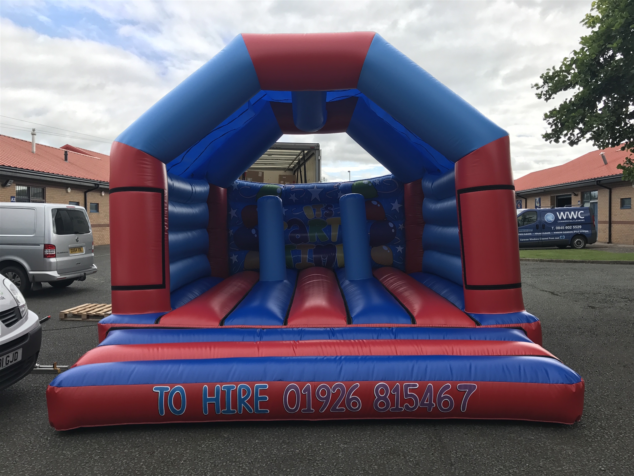 childrens bouncy castles