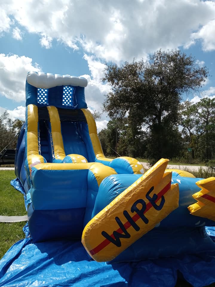 19ft Wipe Out XL Single Lane Best Waterslides, Bounce House's, Combo