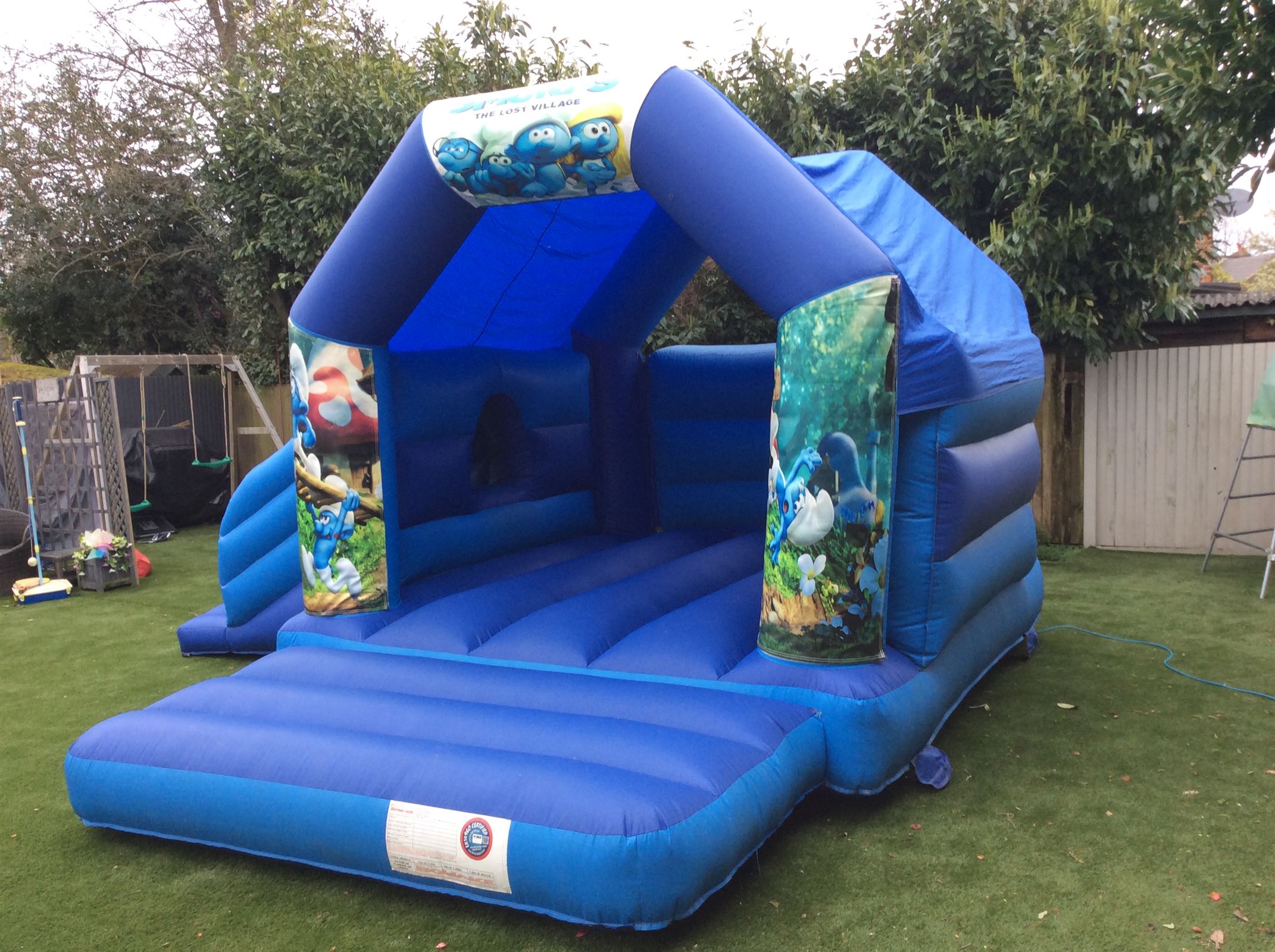 smyths toys bouncy castles