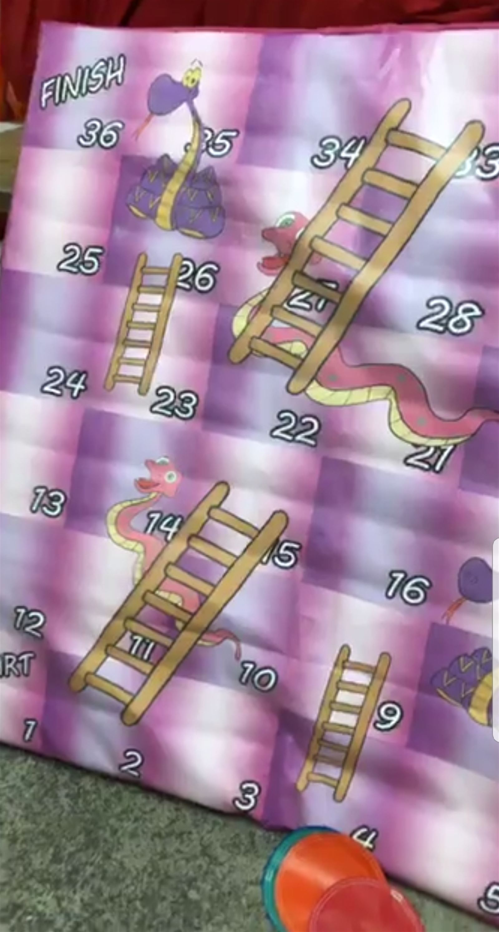 Snakes and ladders game free