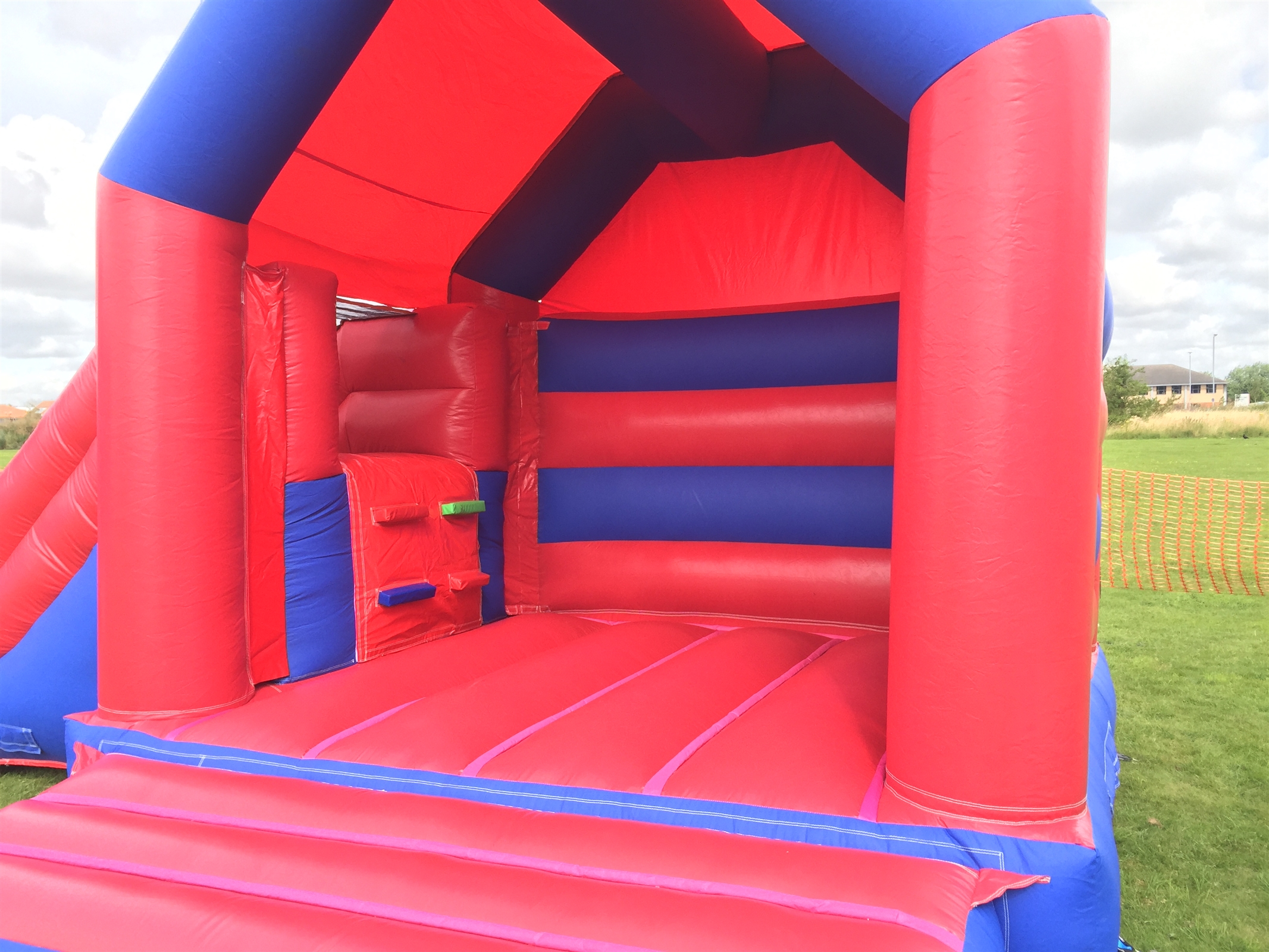 Red/Blue bounce and slide - Bouncy Castle Hire in Newmarket, Suffolk ...