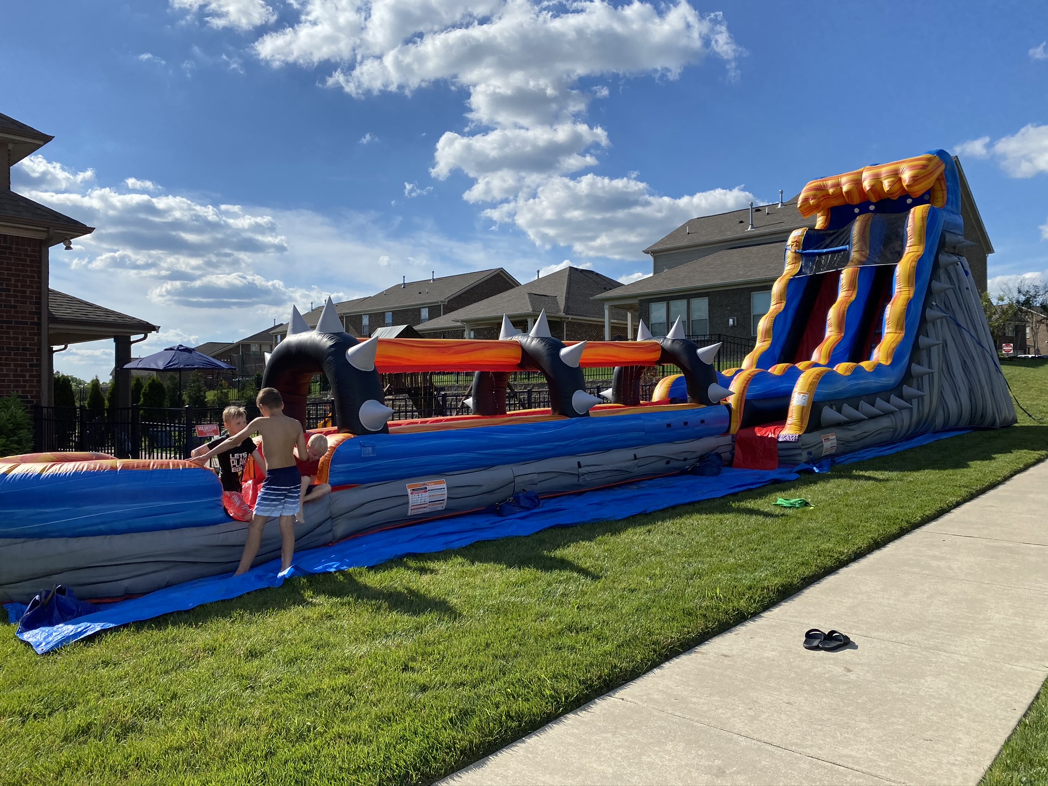 Bounce Home Rentals, Water Slides And Occasion Tent Rentals - Agra Shops
