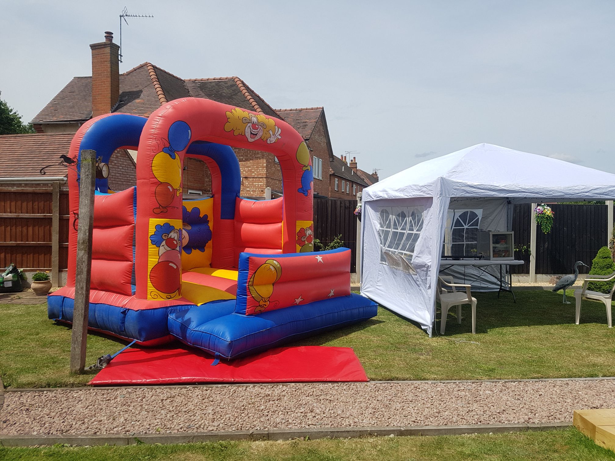 small bouncy castles