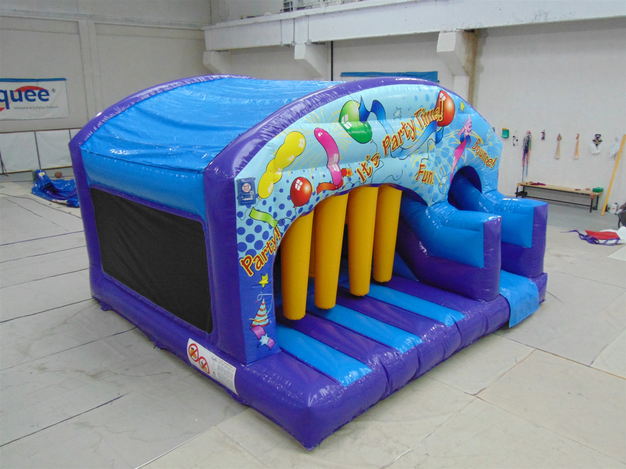 U Shaped Obstacle Course Bouncy Castle and Inflatable Hire in Surrey