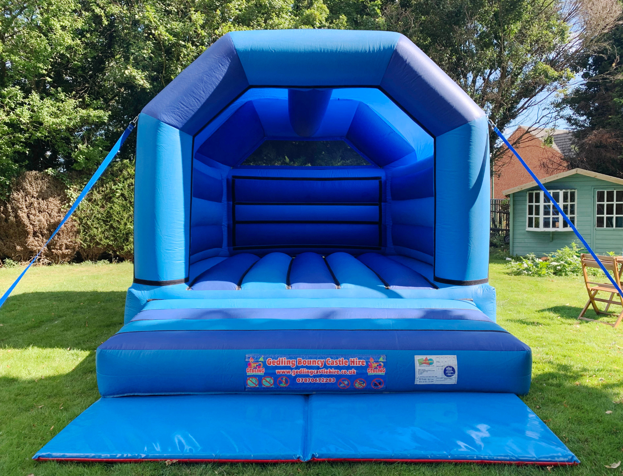 Children's bouncy castle hire in Nottingham