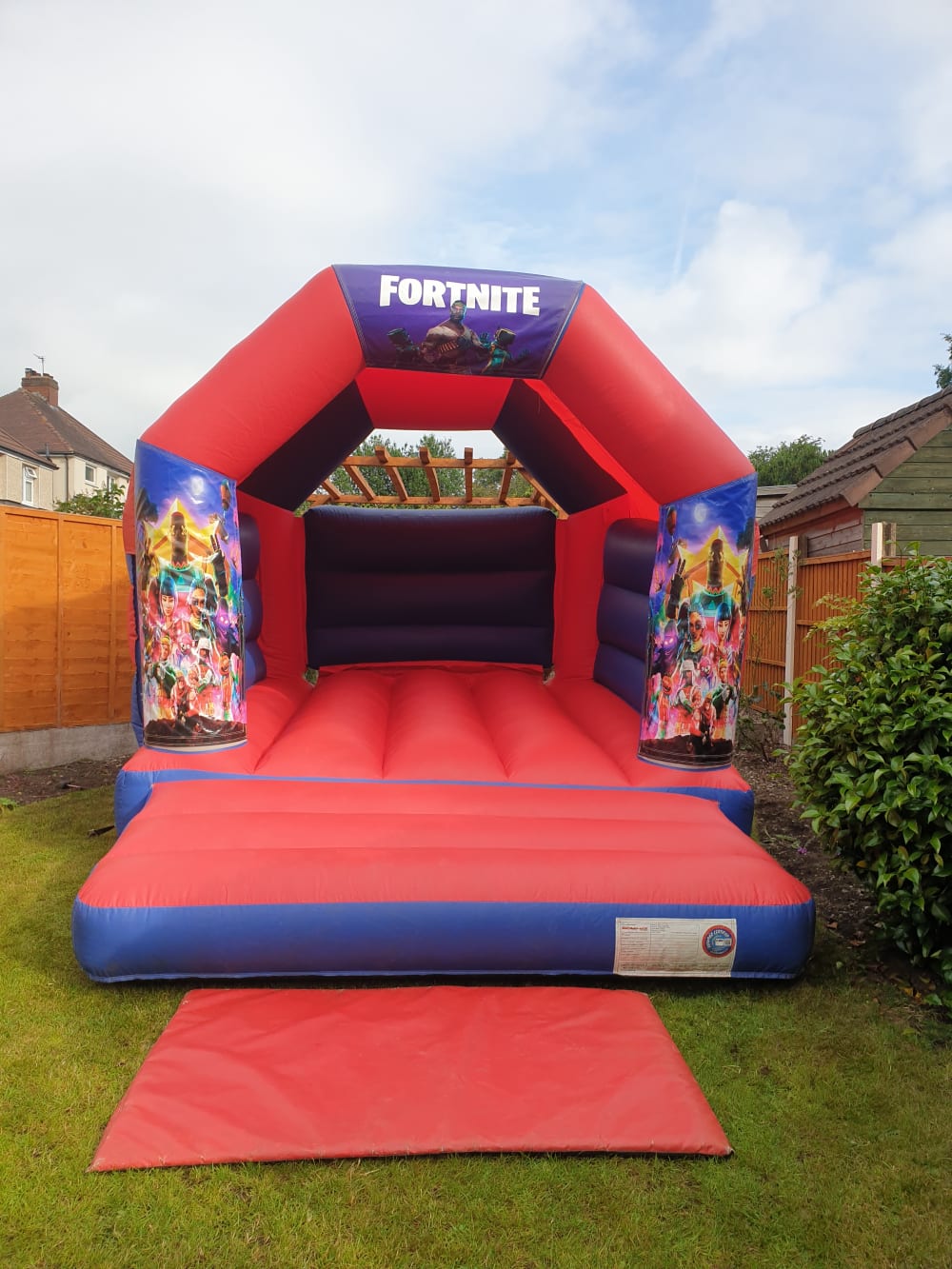 All Products Bouncy Castles Inflatables Hire And Childrens Party Packages In Lichfield Tamworth Rugeley Burton On Trent Cannock Staffordshire