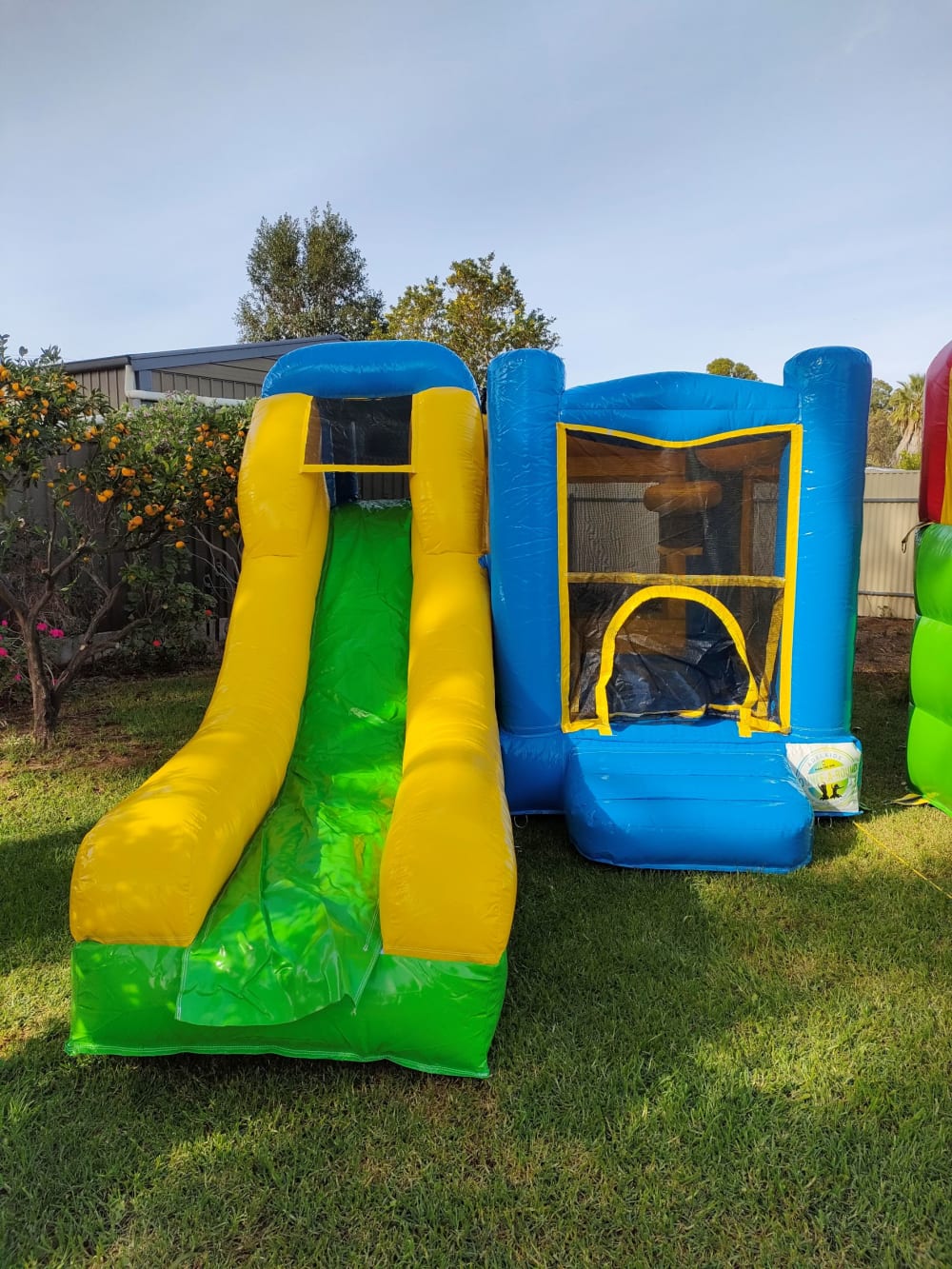 Mini deals bouncing castle