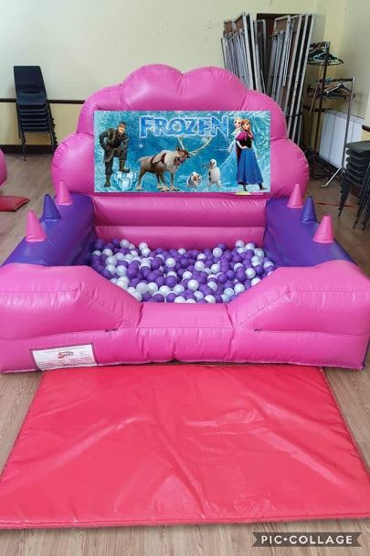 Frozen Themed Inflatable Ball Pool 