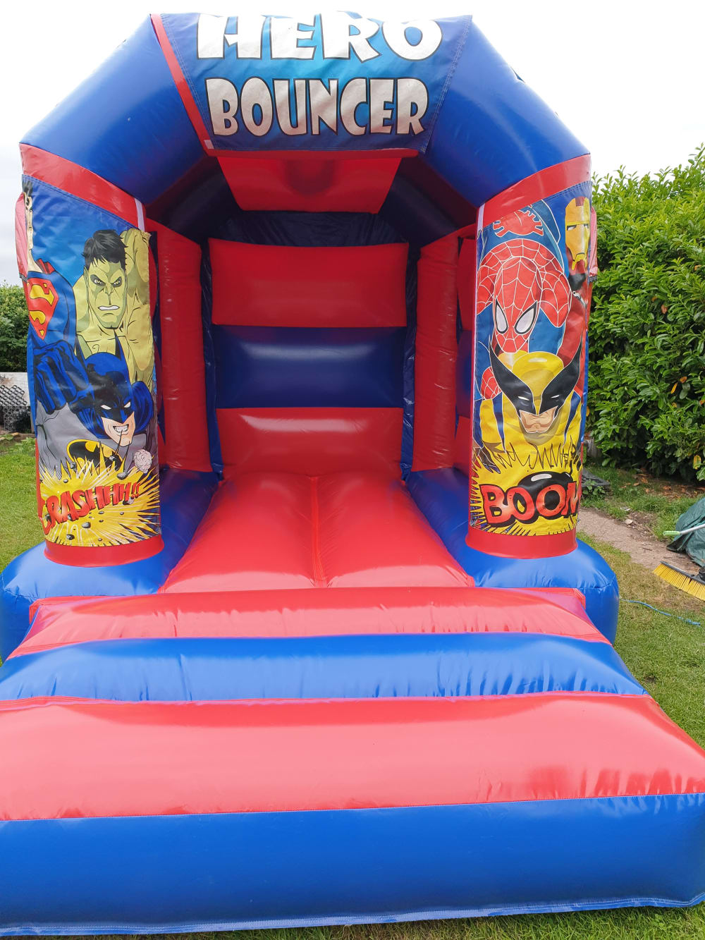 Bouncy Castles Bouncy Castles Inflatables Hire And Childrens Party Packages In Lichfield Tamworth Rugeley Burton On Trent Cannock Staffordshire