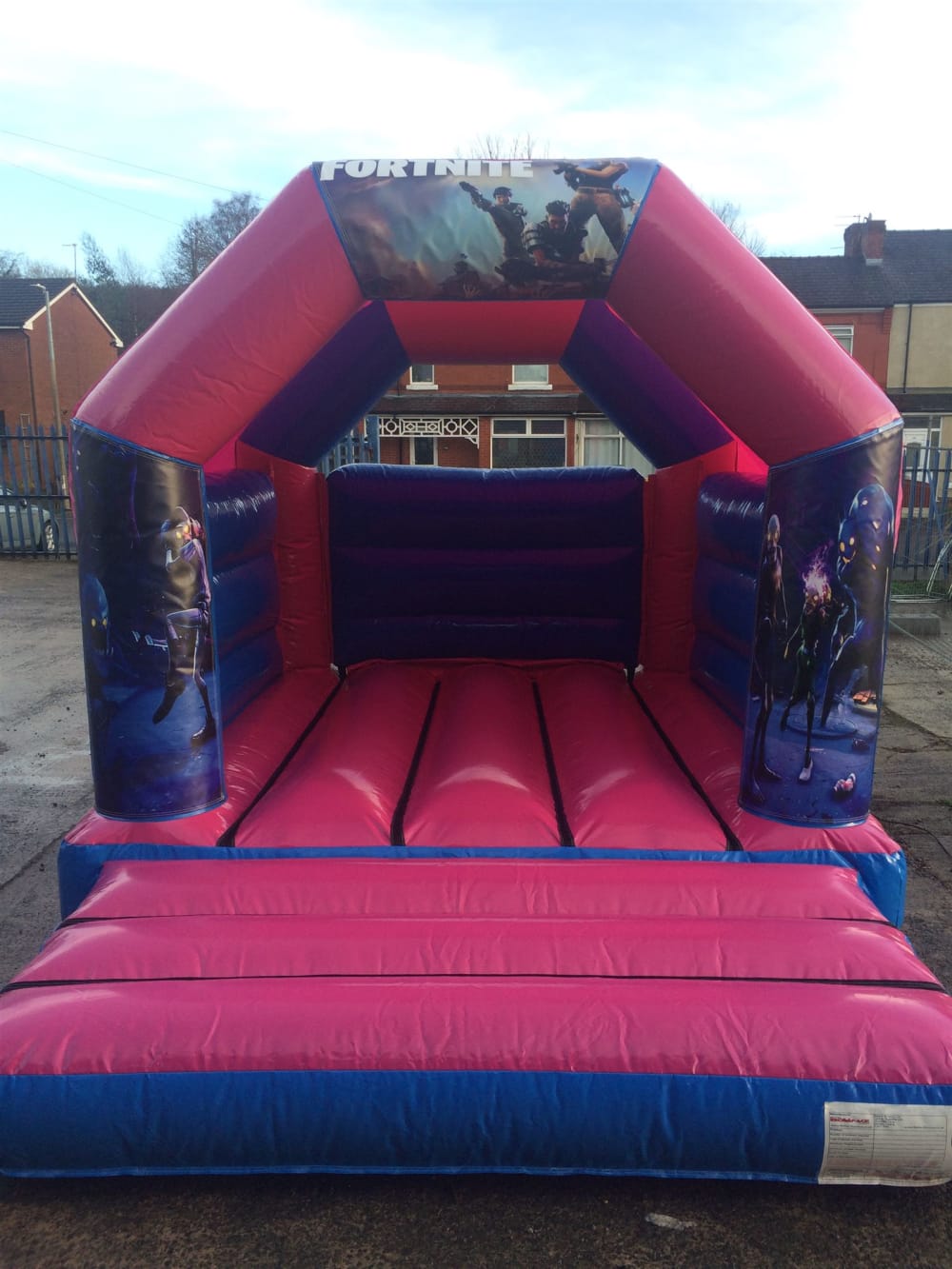 fortnite standard theme bouncy castle hire in manchester stretford stockport oldham wythenshawe sale altrincham - fortnite bouncy castle hire manchester
