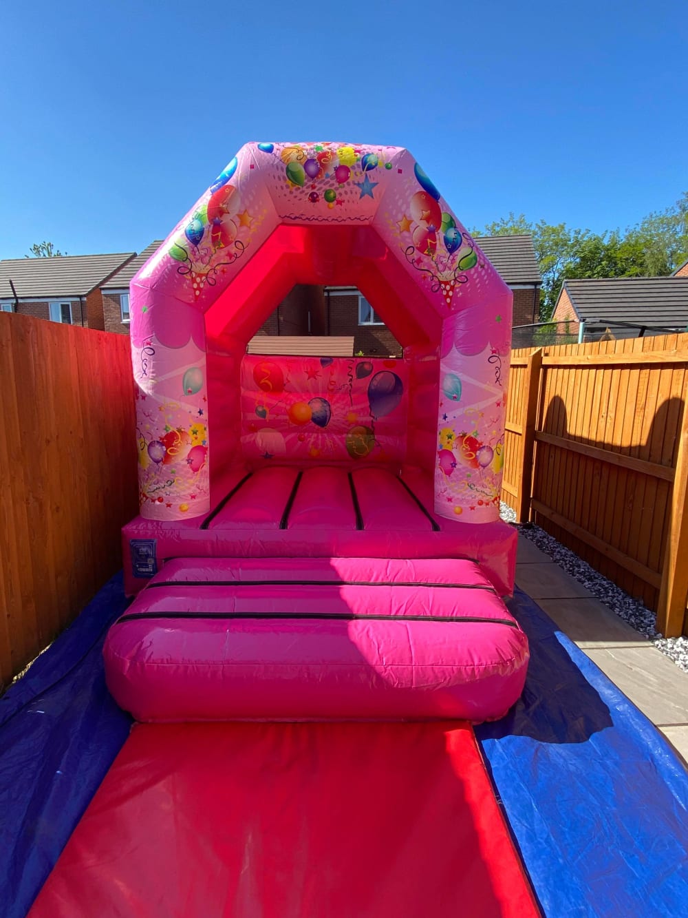 Small bouncy deals castle hire