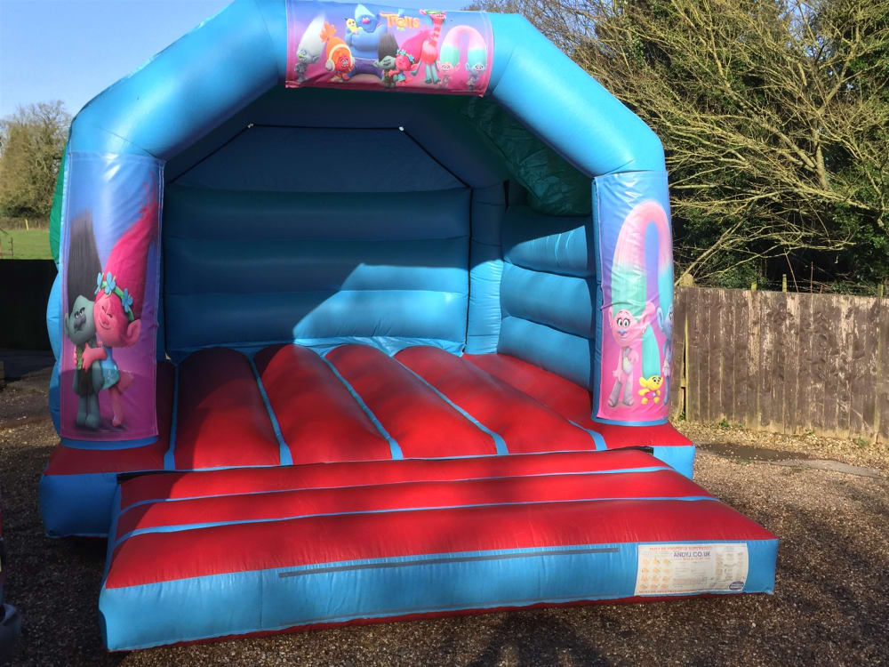 Bouncy Castles Bouncy Castles Inflatables Hire And Childrens Party Packages In Lichfield Tamworth Rugeley Burton On Trent Cannock Staffordshire