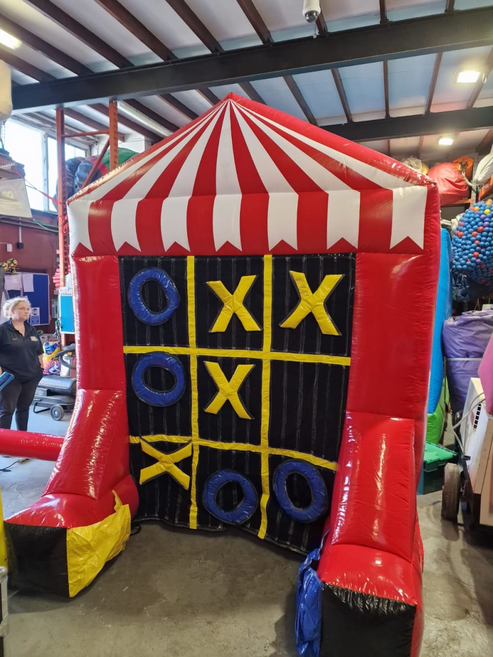 Maze Runner Hire - Inflatable Funfair & Exhibition Game Hire UK in  Sheffield, Rotherham, Doncaster, Leeds, Manchester, Derby, Birmingham, Hull