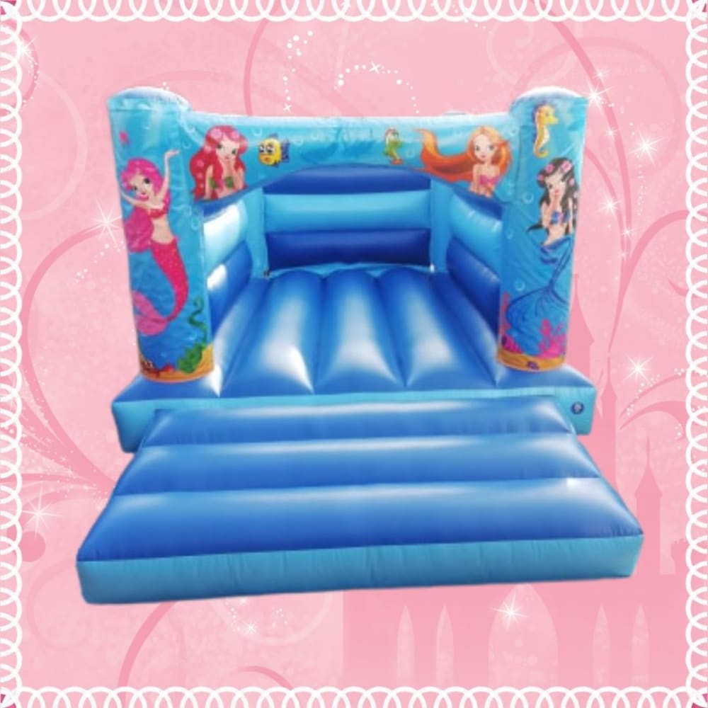 Dreamland 2024 bouncy castle